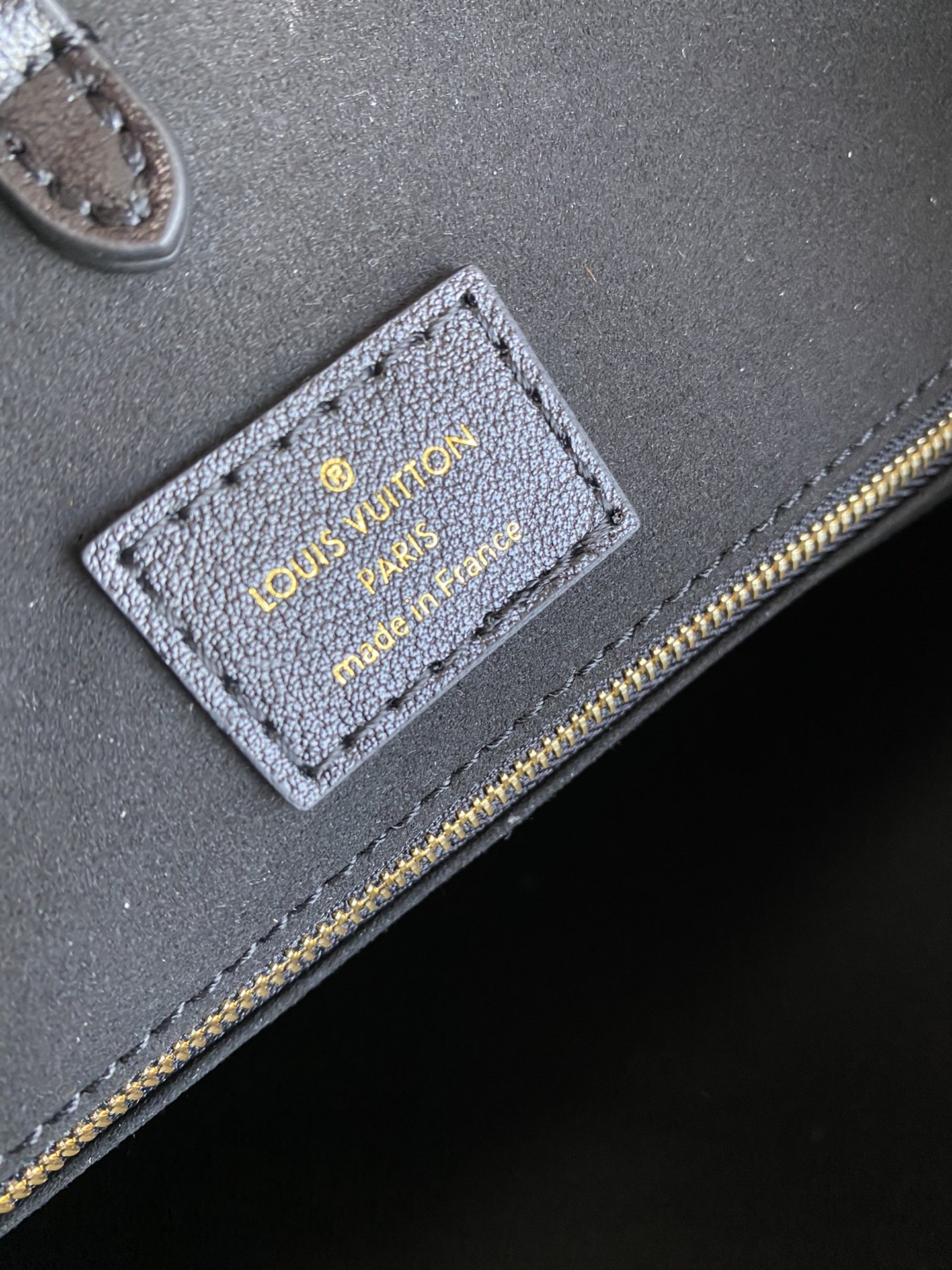 Louis Vuitton Nova Chain Shoulder Bag - Image 9