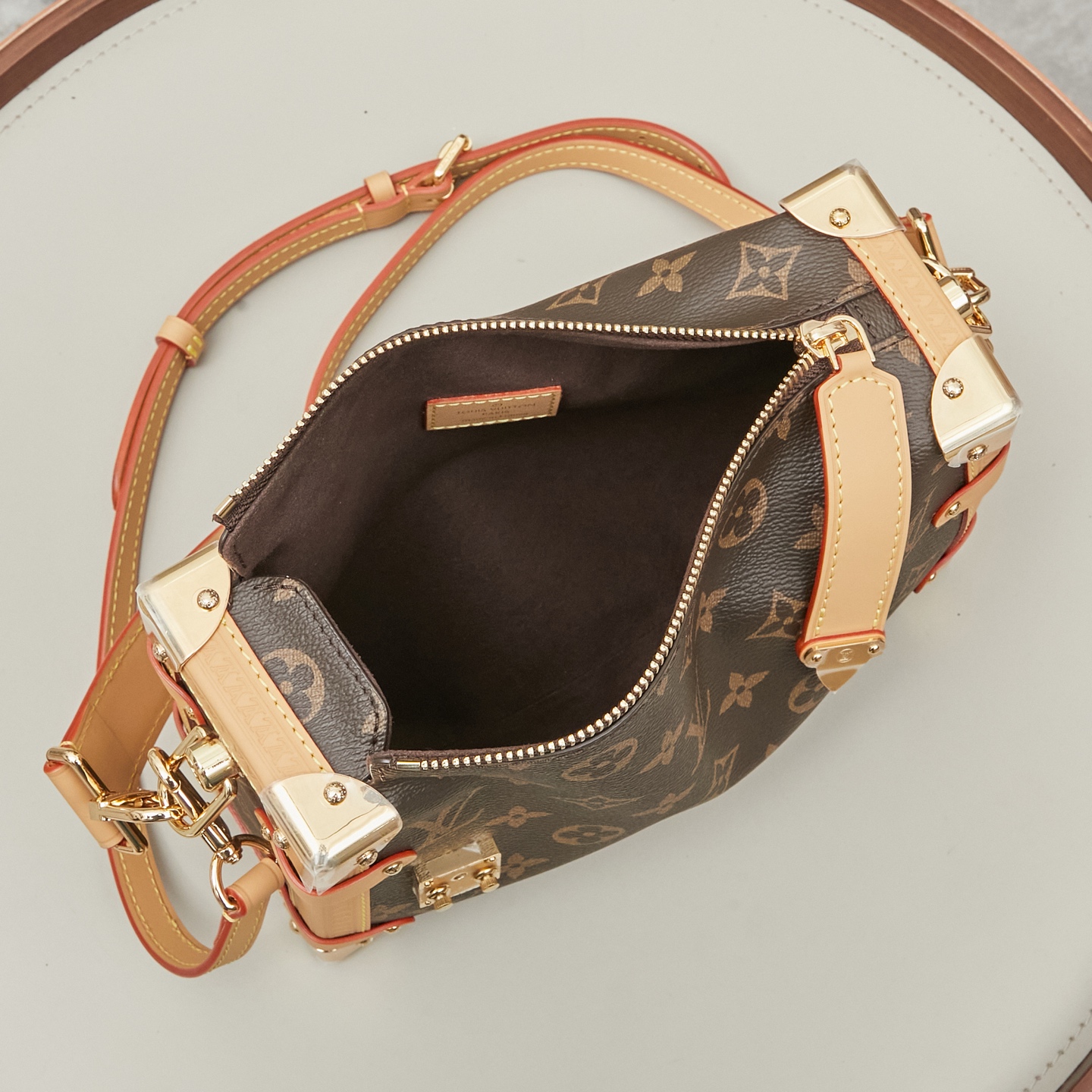 Louis Vuitton Side Trunk PM Handbag M46358 in Monogram - Image 9