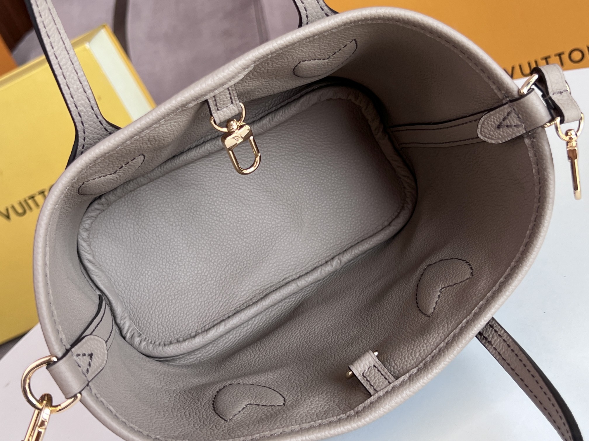 Louis Vuitton Neverfull Bandouliere Inside Out BB Reversible Tote Bag - Image 9