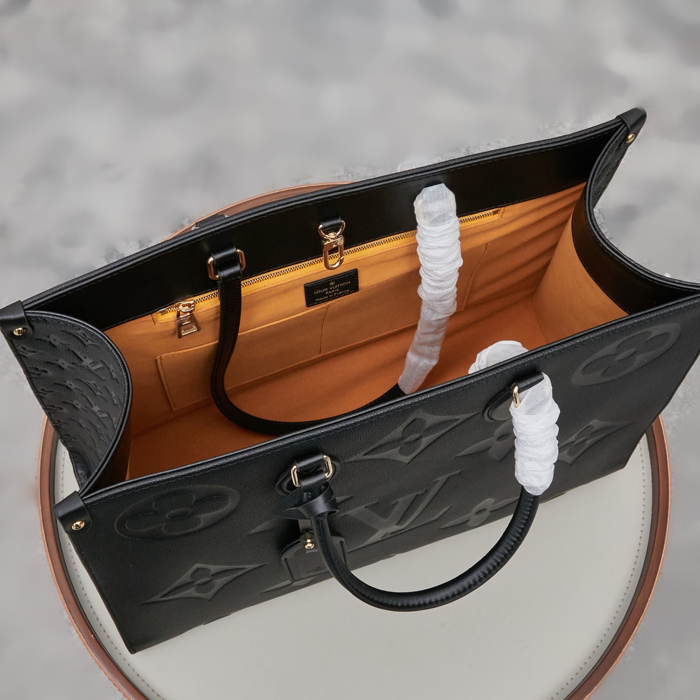 Louis Vuitton OnTheGo Large Tote Bag - Image 9