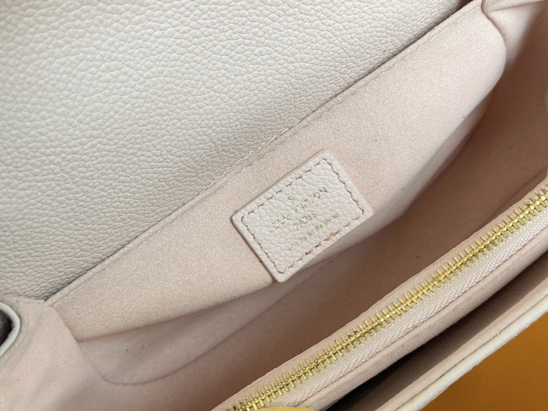 Louis Vuitton Pochette Metis East West Crossbody Bag in Monogram Empreinte Leather, Cherry Blossom Pink - Image 9
