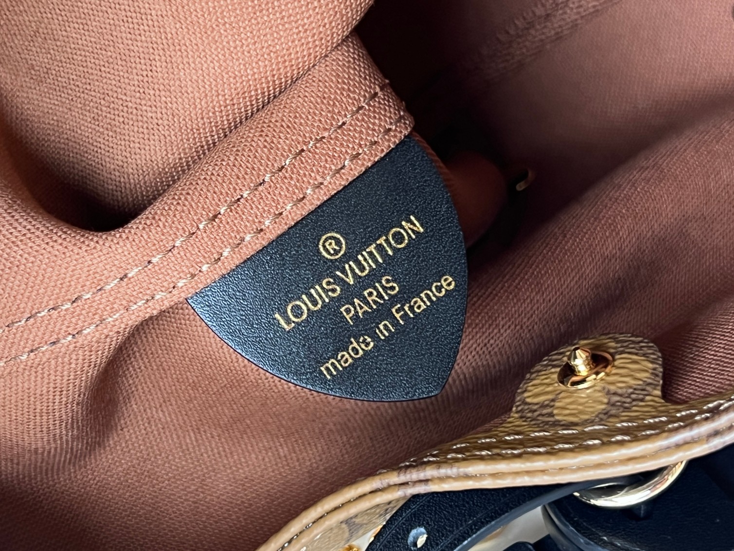 Louis Vuitton Atlantis BB Handbag M46816 in Monogram Reverse Canvas - Image 9