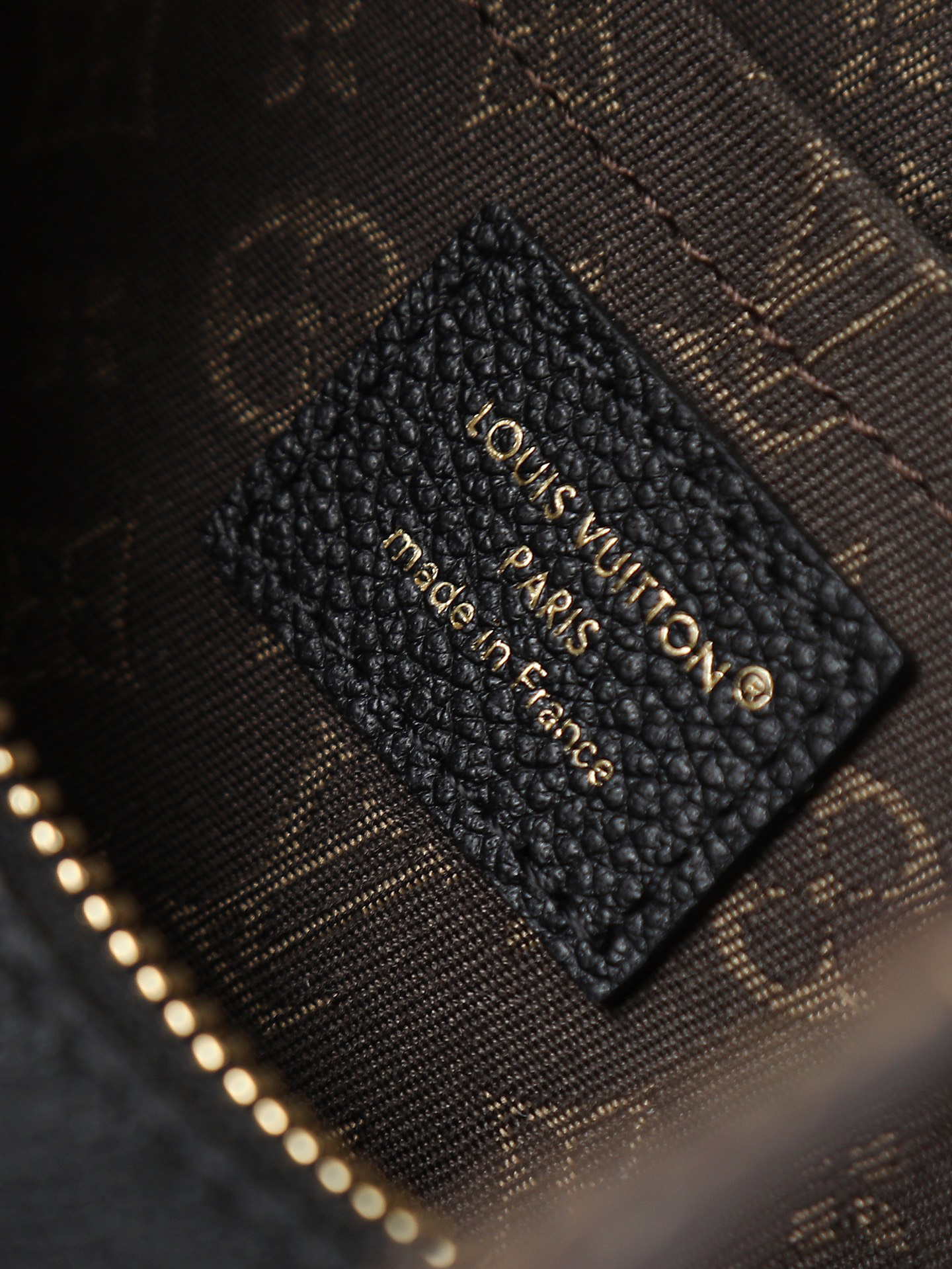 Louis Vuitton Express Small Handbag M26039 in Black - Image 9