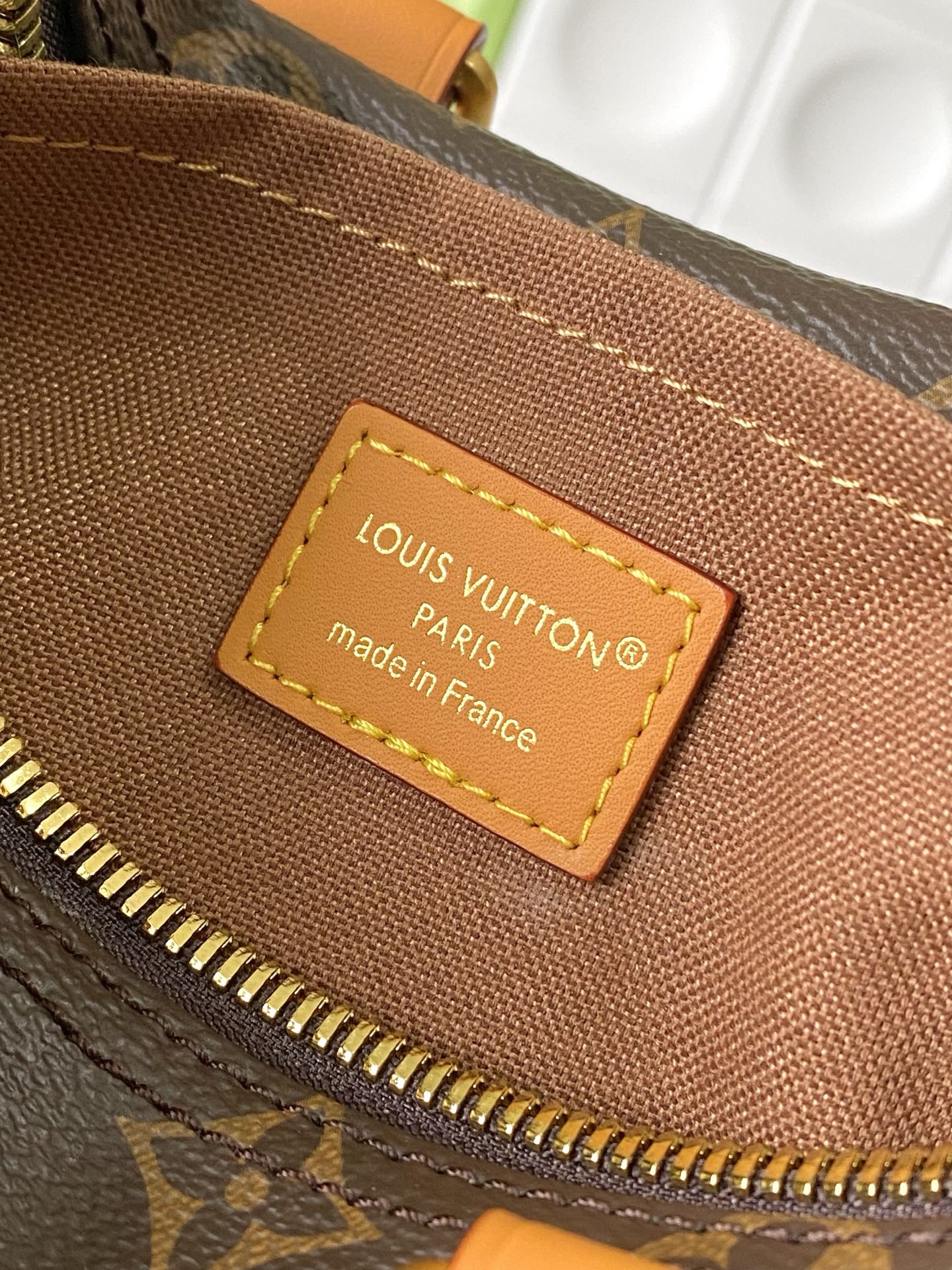 Louis Vuitton Keepall Bandoulière 25 Travel Bag - Image 9