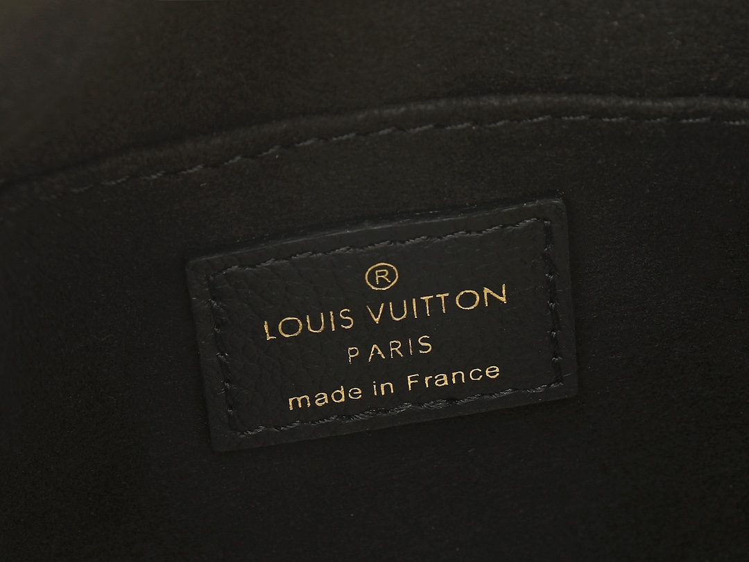 Louis Vuitton OnTheGo BB Monogram Empreinte Leather Crossbody Bag - Image 9
