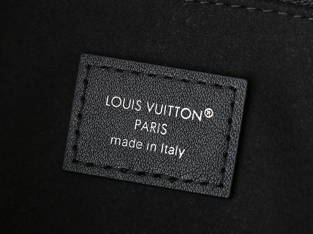 Louis Vuitton CarryAll BB Shoulder Bag - Image 9