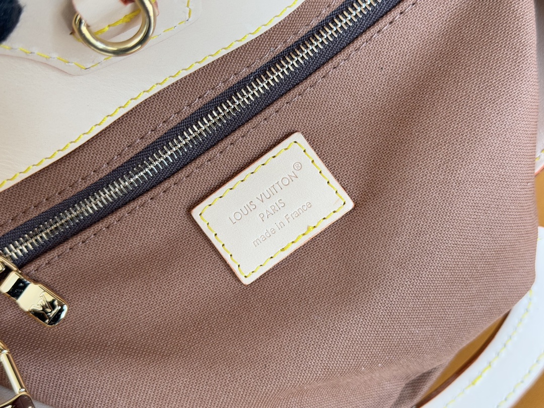 Louis Vuitton Rivage BB Handbag - Image 9