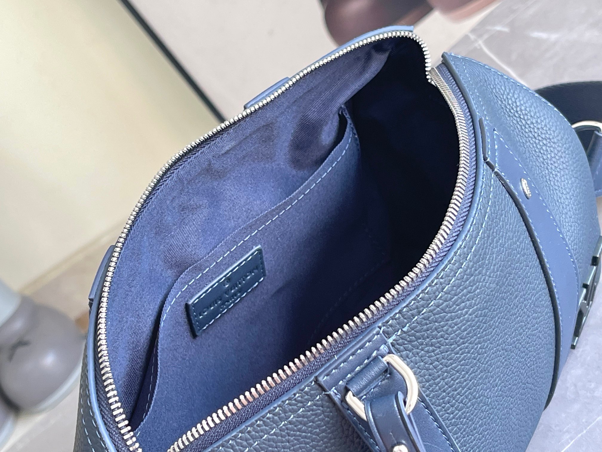 Louis Vuitton City Keepall Bag - Image 9
