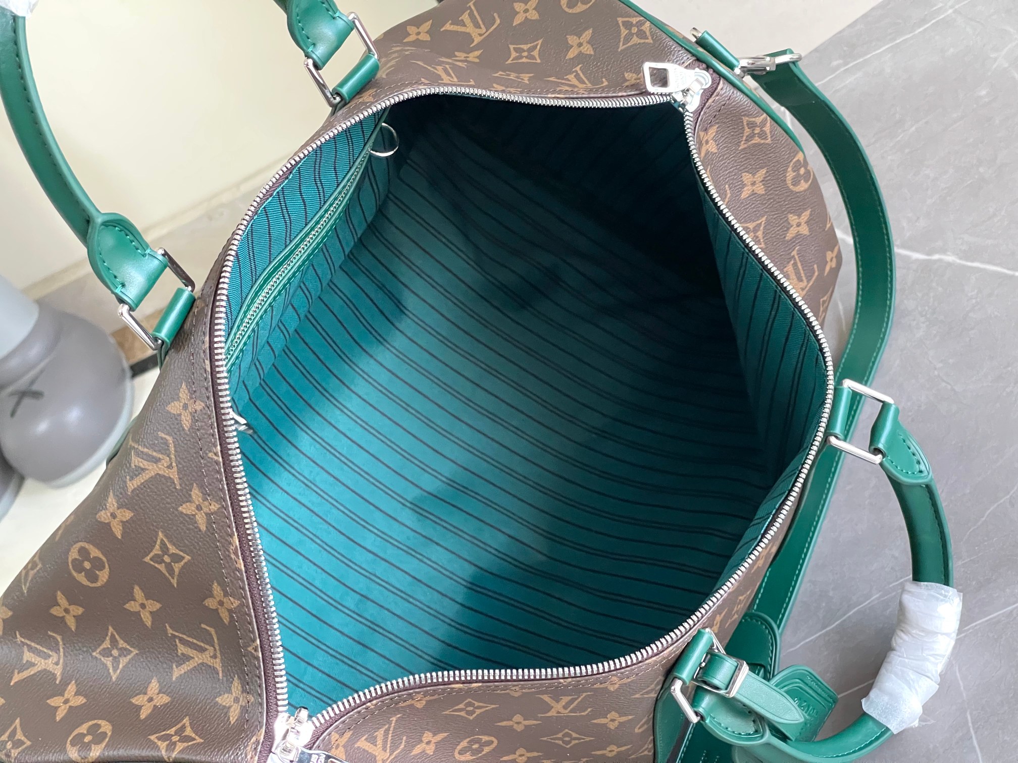 Louis Vuitton Keepall Bandouliere 50 Travel Bag - Image 9