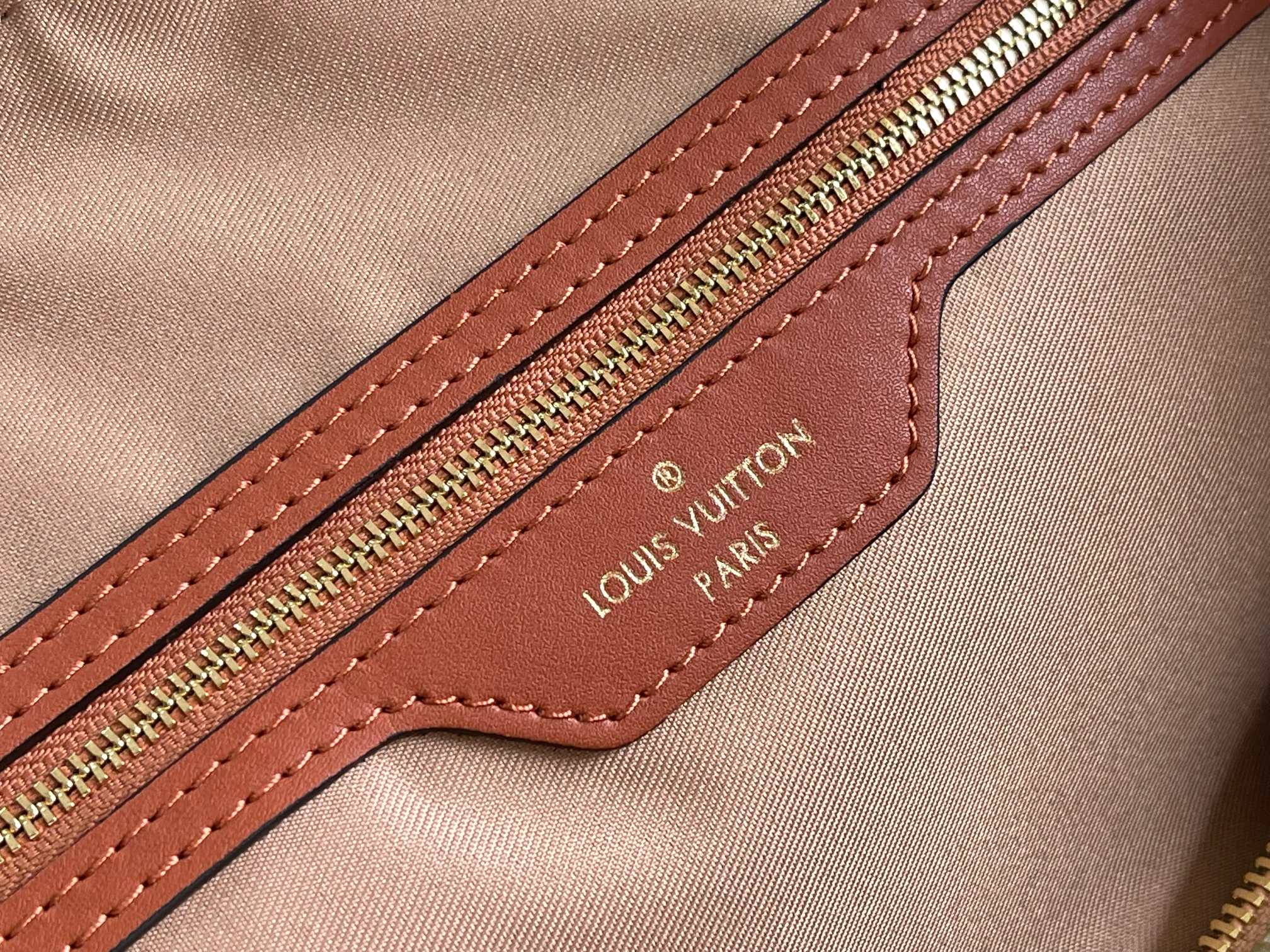 Louis Vuitton Keepall 45 Travel Bag - Image 9