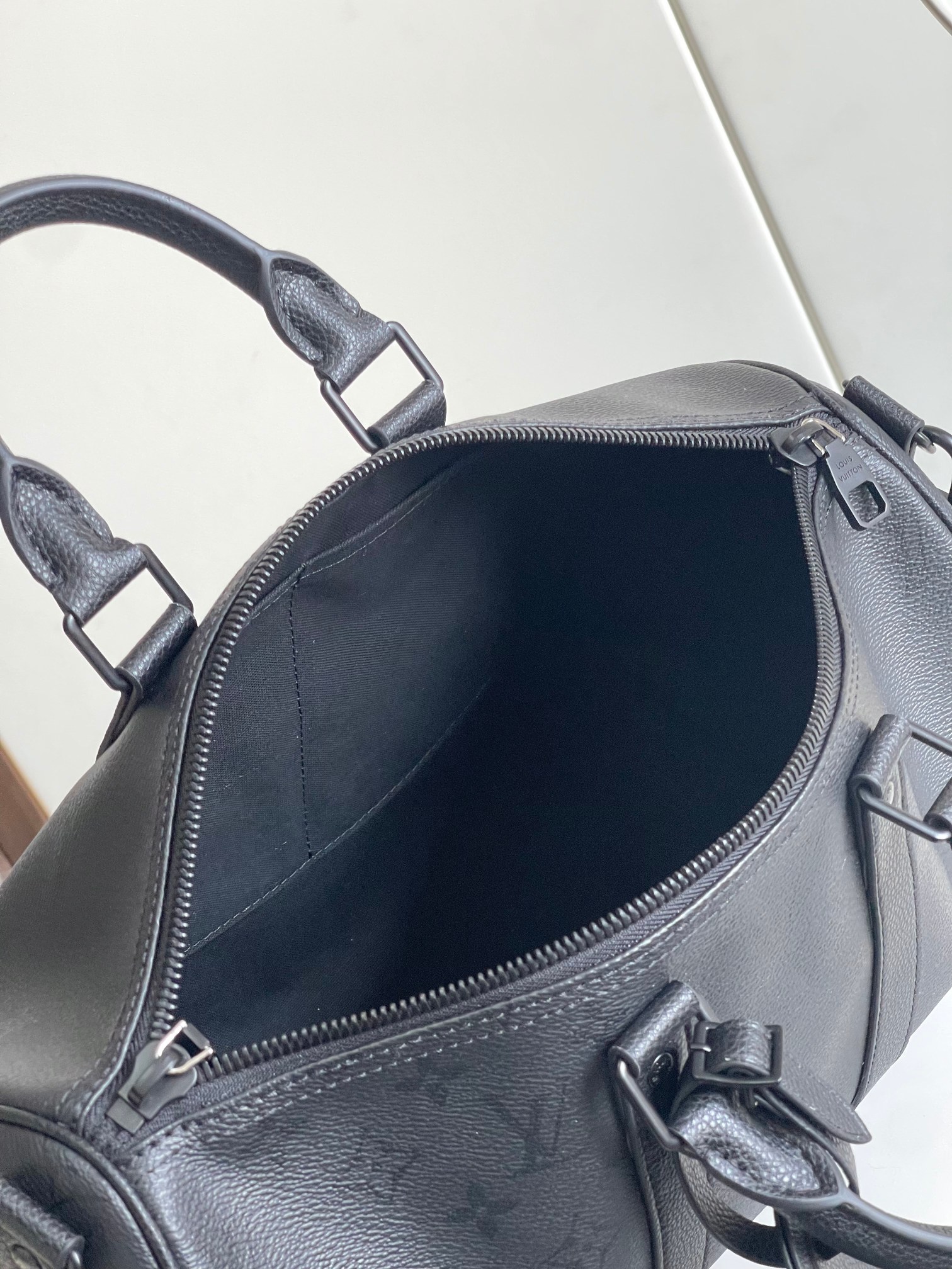 Louis Vuitton Keepall Bandoulière 35 Travel Bag - Image 9
