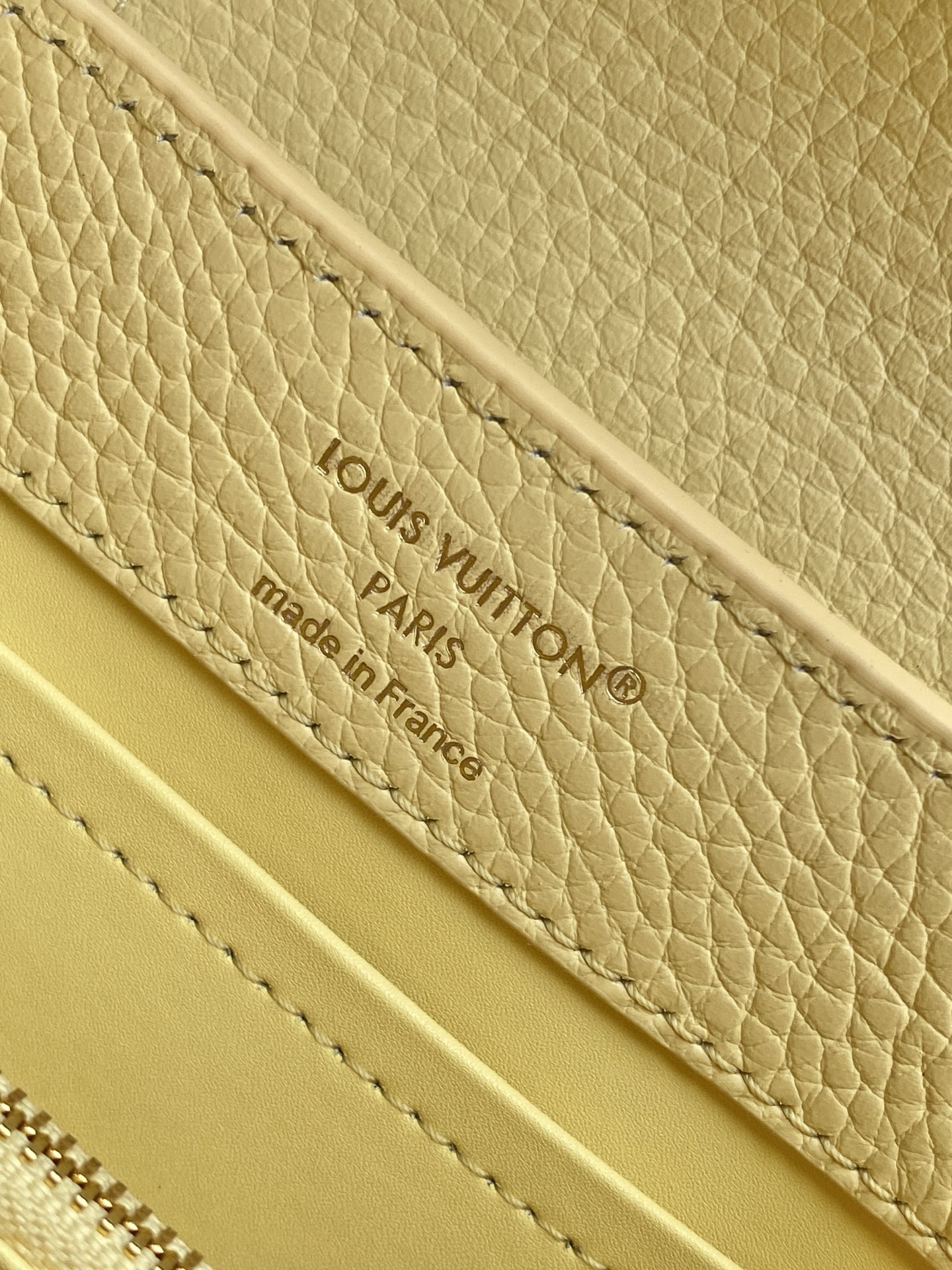 Louis Vuitton Capucines East West Mini Handbag - Image 9