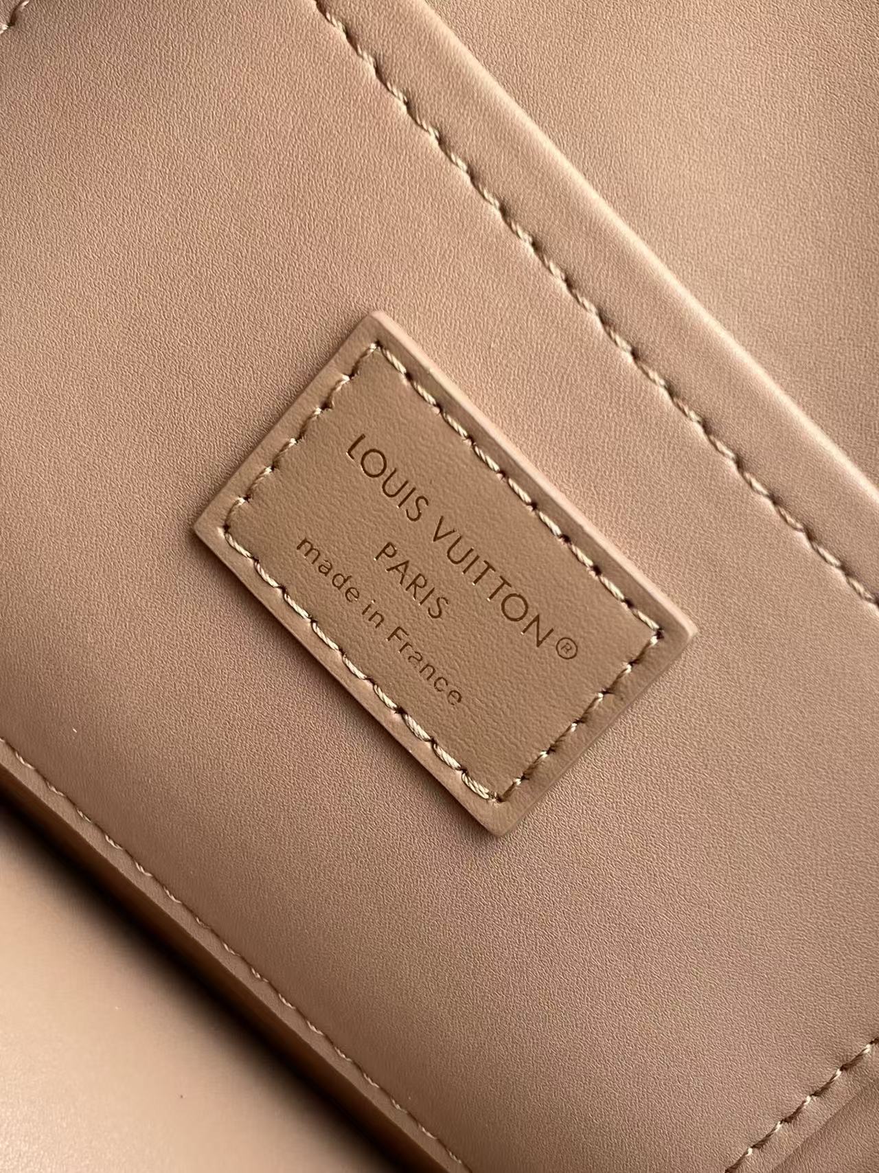 Louis Vuitton Alma BB Handbag in Pink and Brown - Image 9