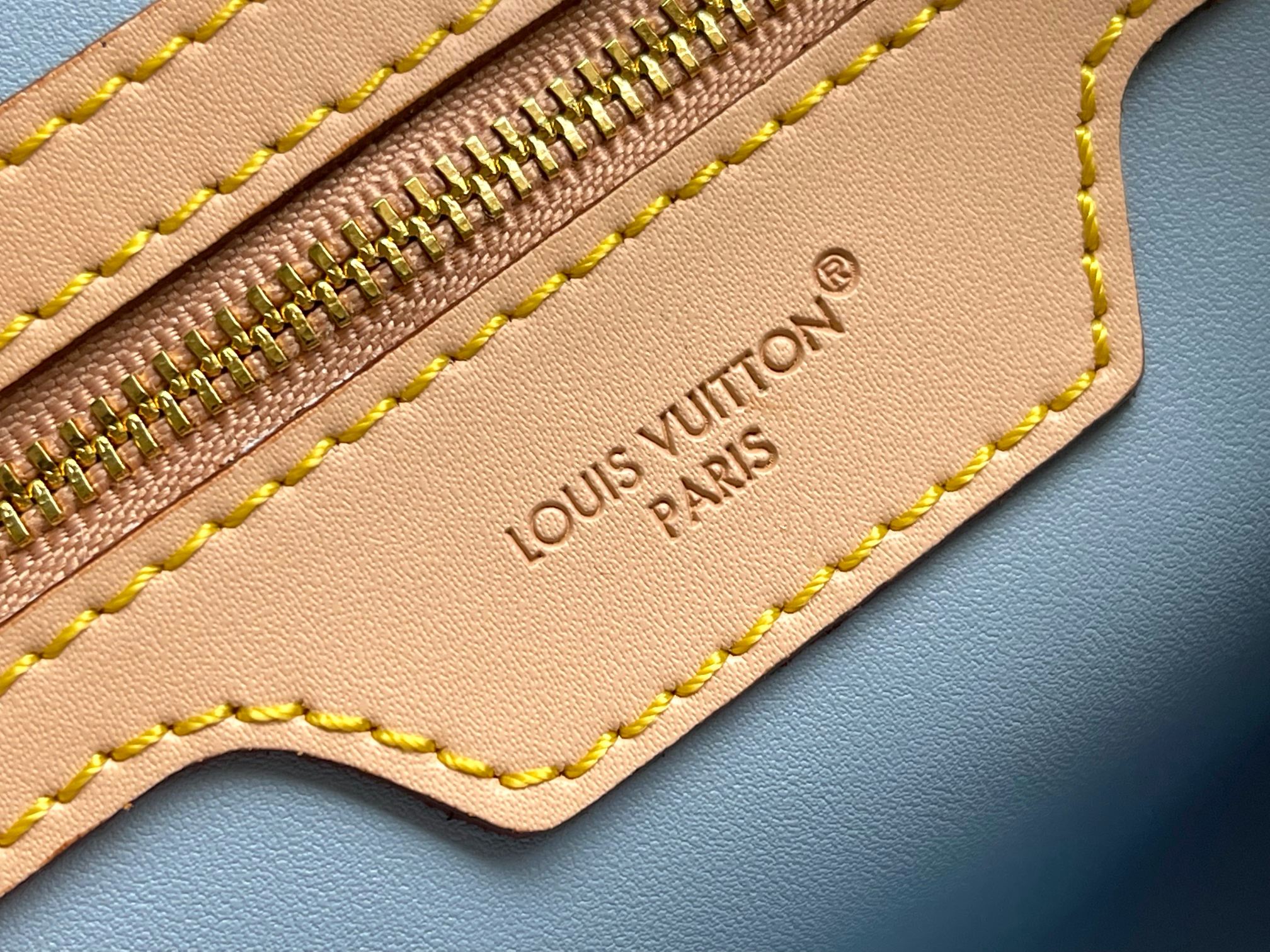 Louis Vuitton Speedy Bandoulière 30 Damier Azur Canvas Handbag - Image 9