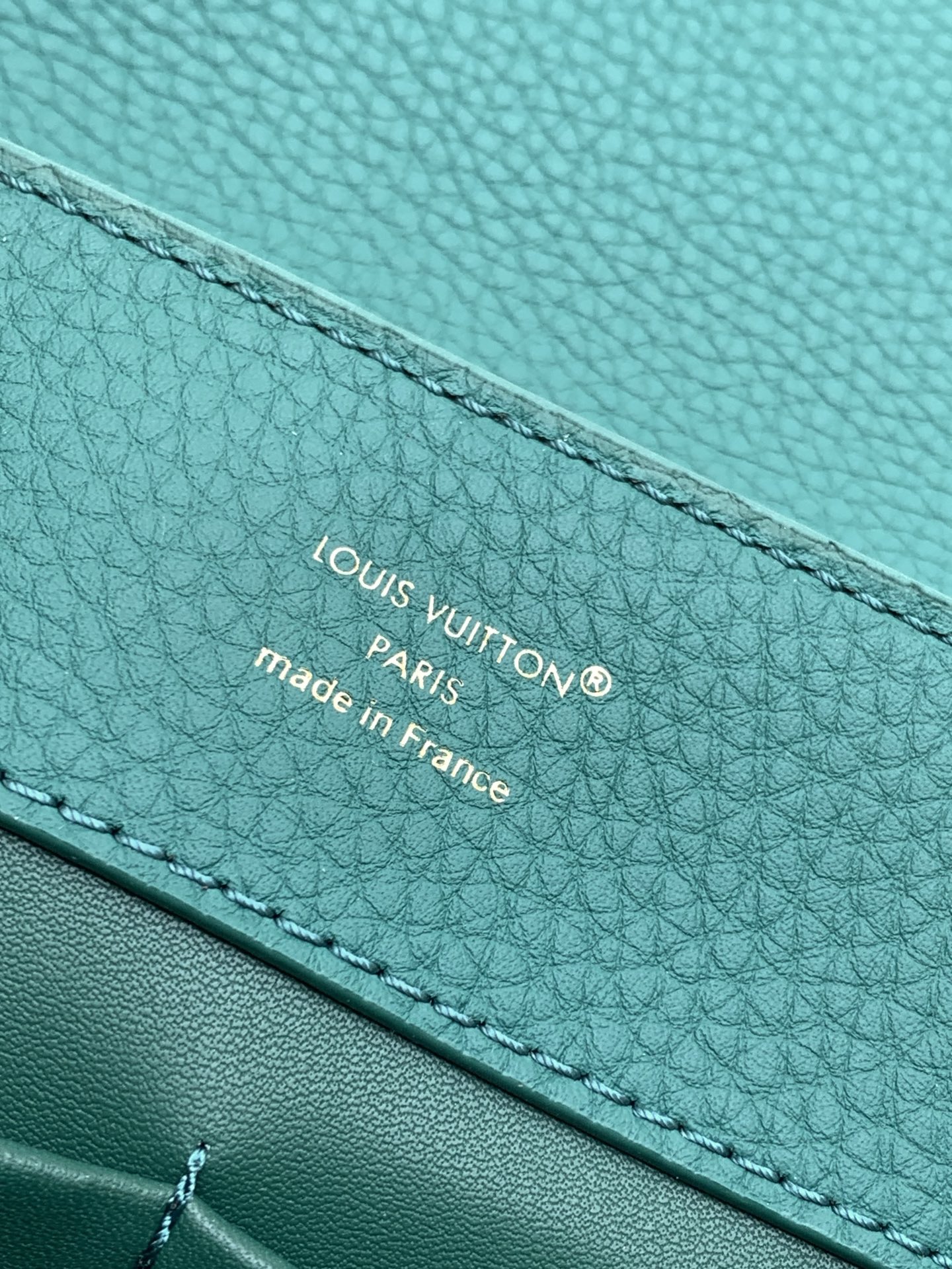 Louis Vuitton Capucines BB Trilogy Leather Handbag - Image 9