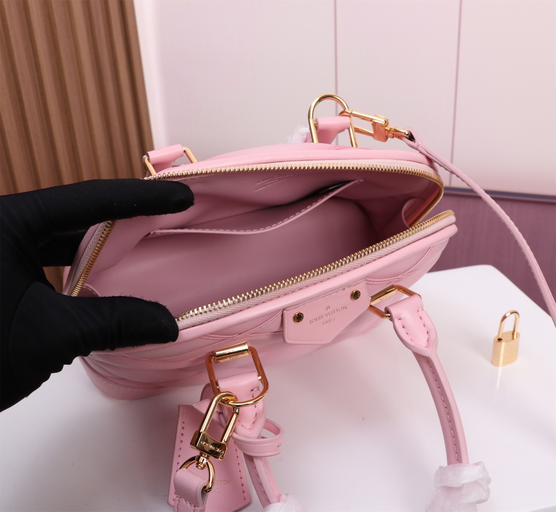 Louis Vuitton Alma BB Handbag - Image 9