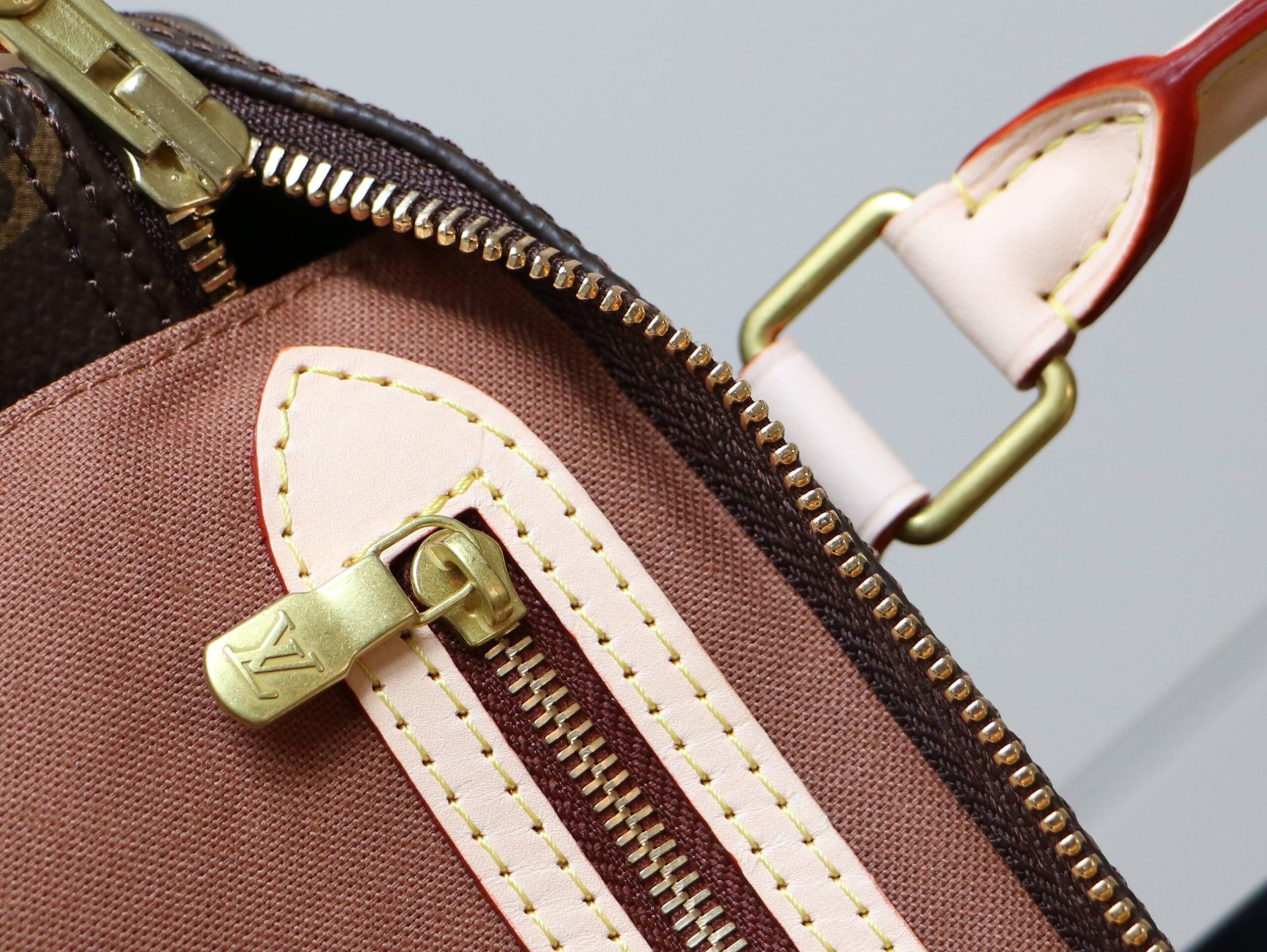 Speedy Handbag M41109 in Damier Canvas - Image 9