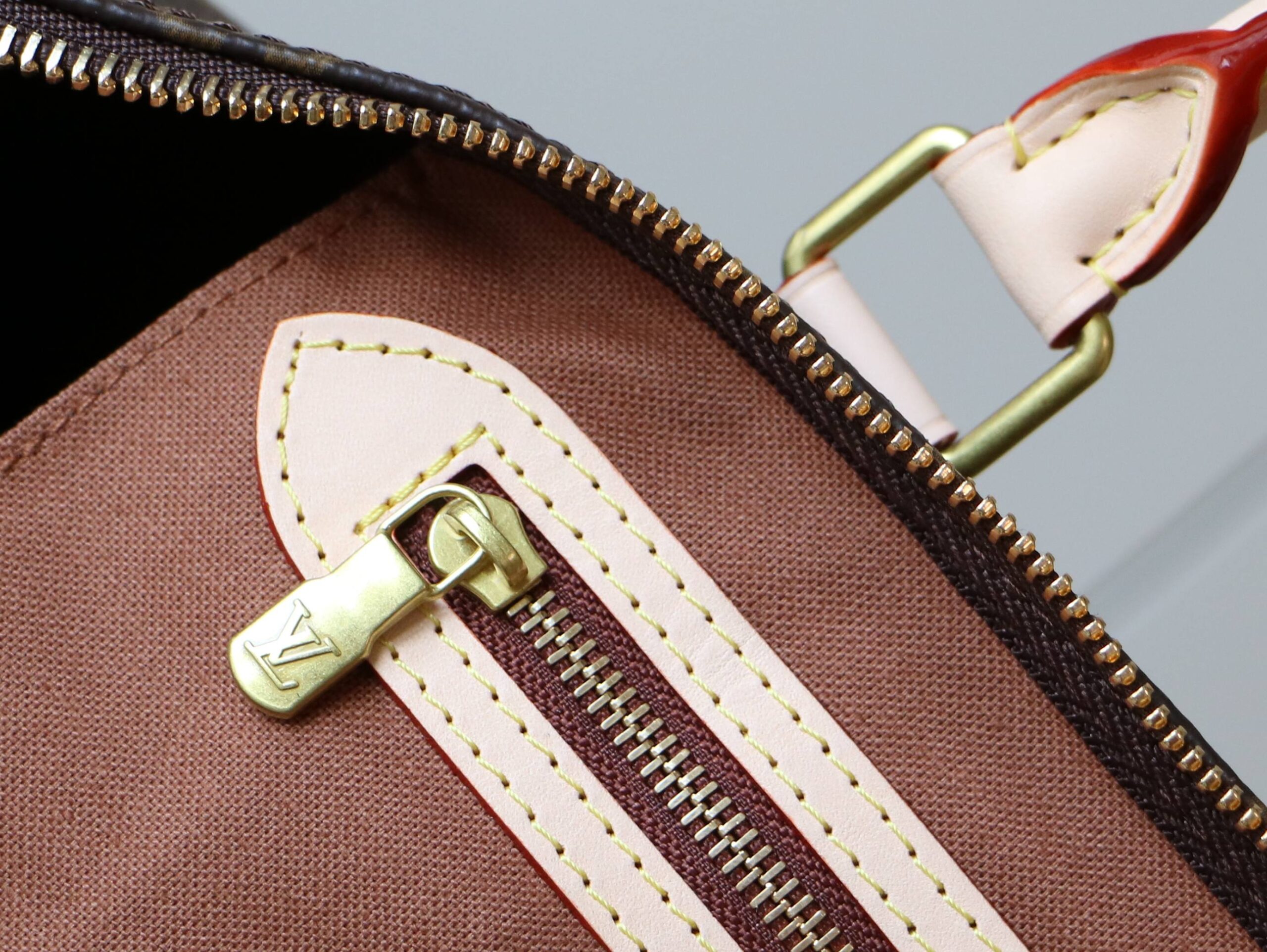 Louis Vuitton Speedy Handbag in Damier Canvas, 35 cm - Image 9