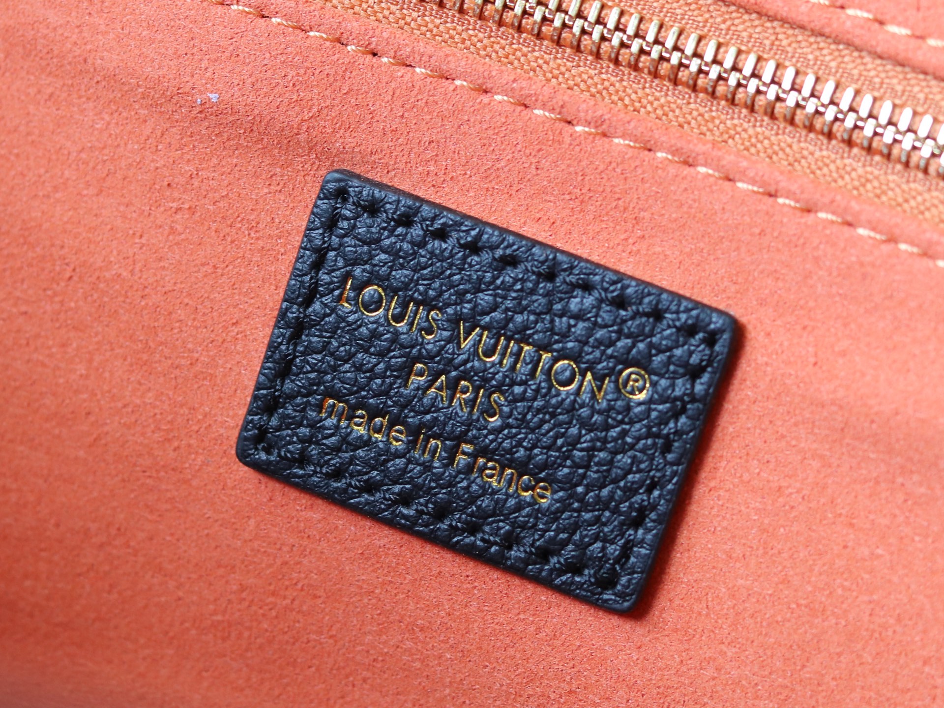 Louis Vuitton Promenade Anytime Medium Handbag - Image 9