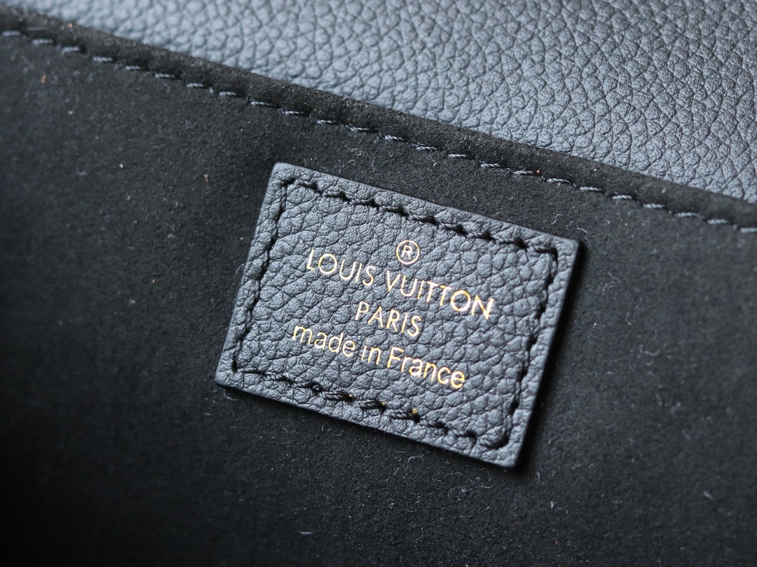 Pochette Métis East West Handbag in Monogram Empreinte Leather - Image 9