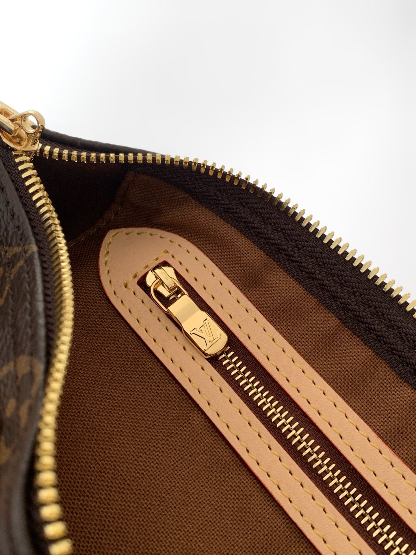 Louis Vuitton Speedy Bandoulière 25 Monogram Canvas Shoulder Bag - Image 9