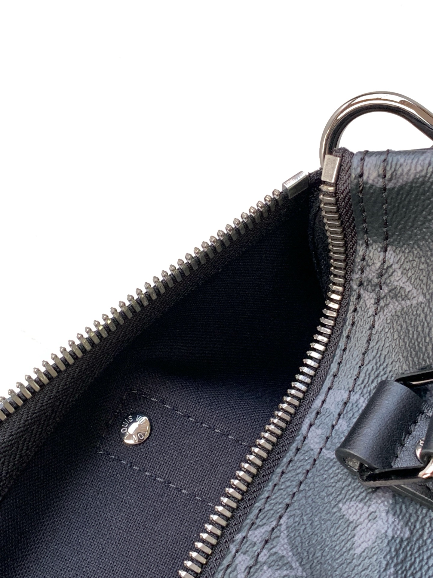 Louis Vuitton Keepall 25 Travel Bag in Monogram Eclipse Reverse Canvas - Image 9