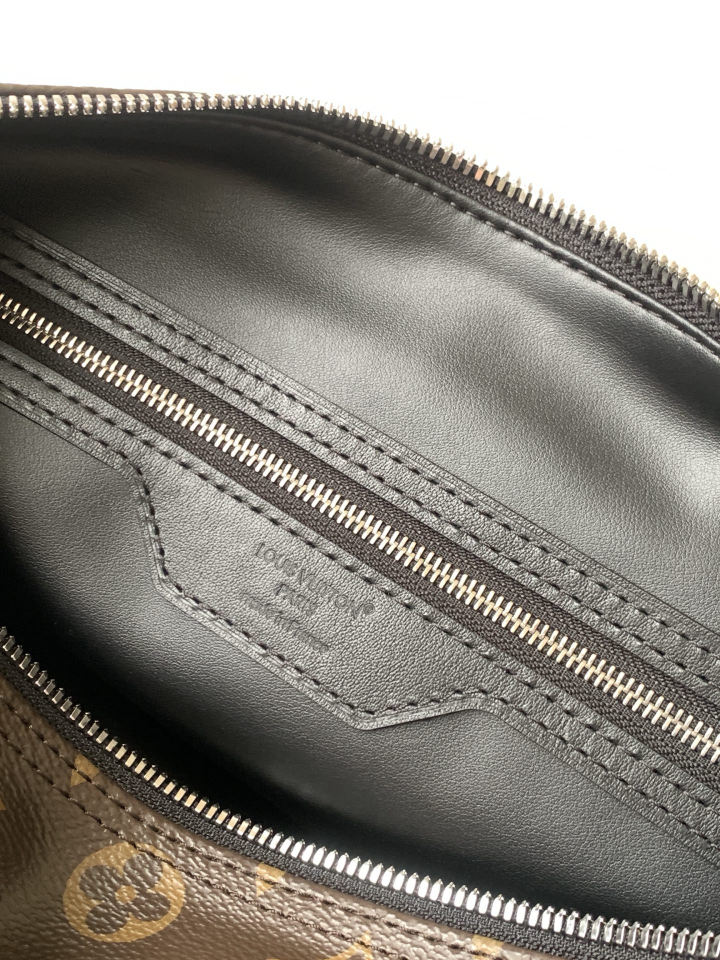 Louis Vuitton Speedy Soft 30 Dark Monogram Handbag - Image 9