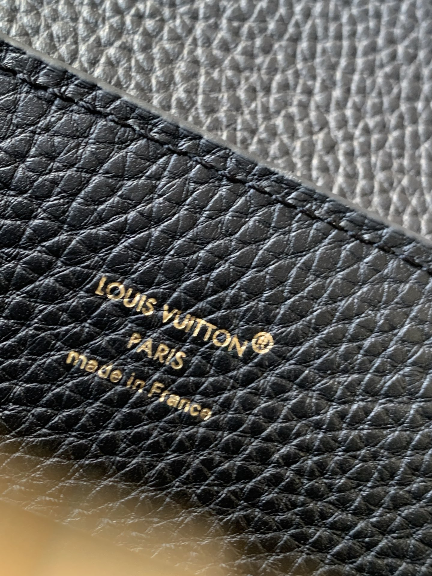 Louis Vuitton Capucines BB Handbag in Black Taurillon Leather - Image 9