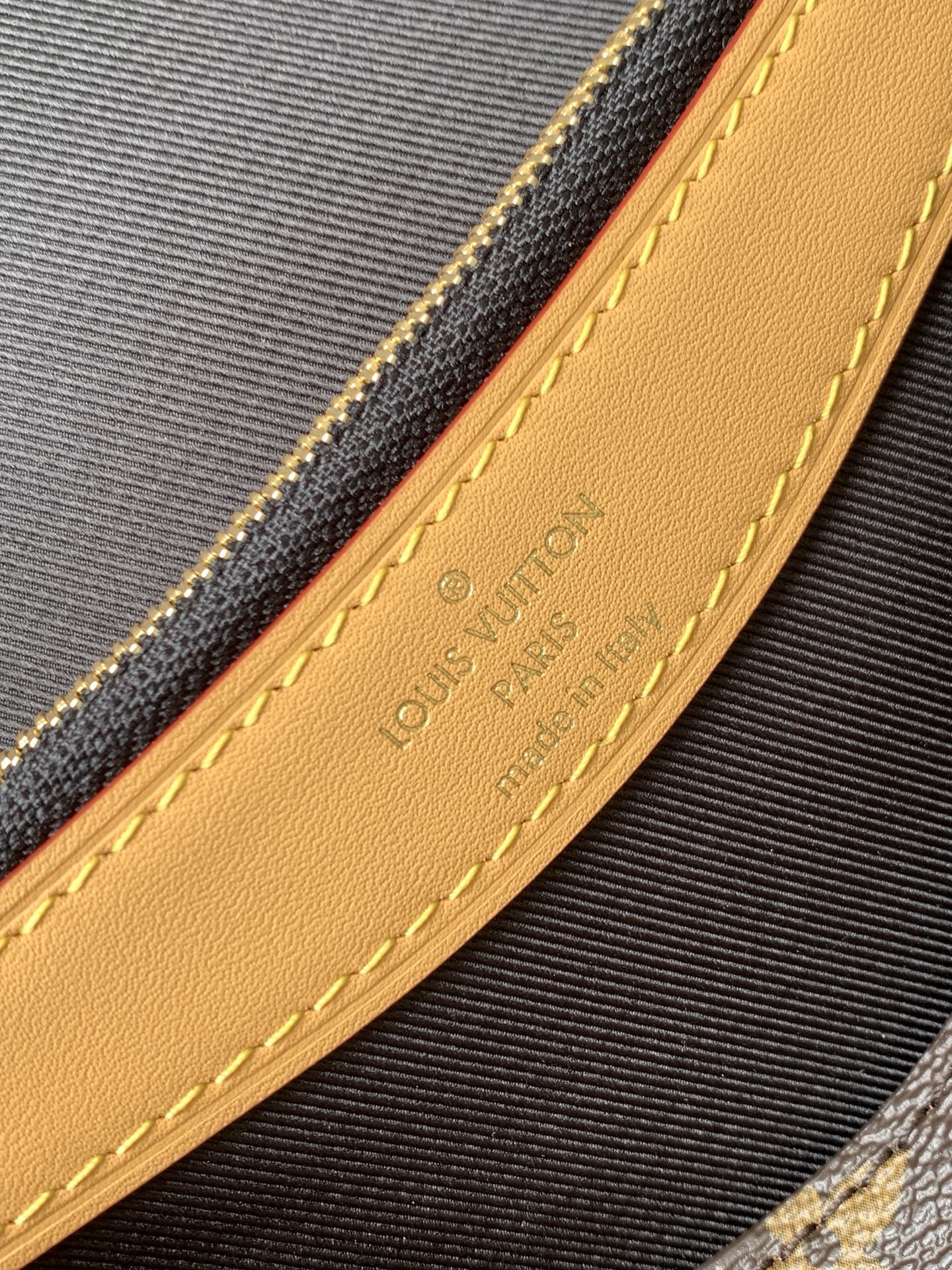 Diane Handbag with Removable Shoulder and Crossbody Straps - Image 9
