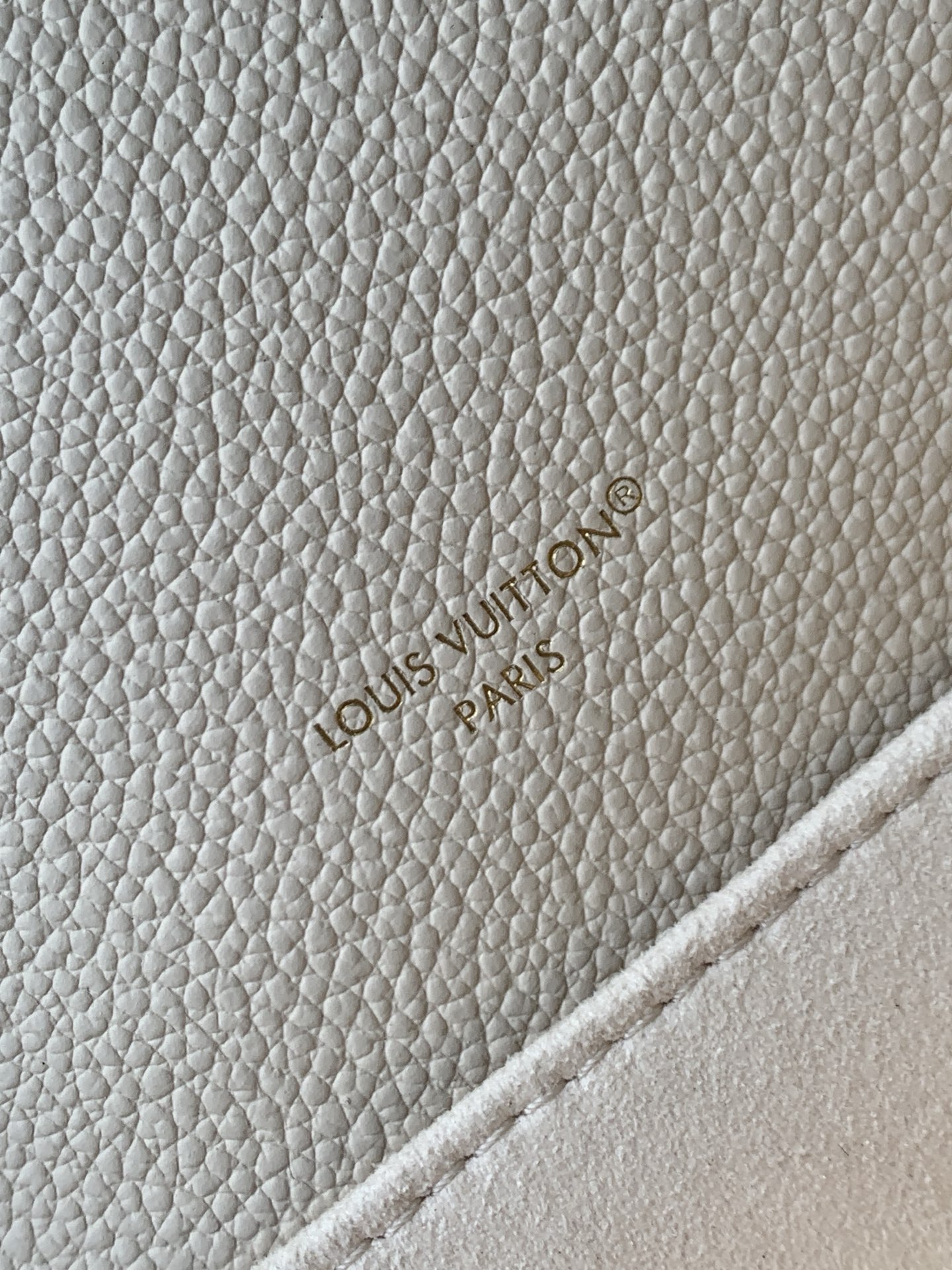 Louis Vuitton Pochette Métis East West Shoulder Bag - Image 9