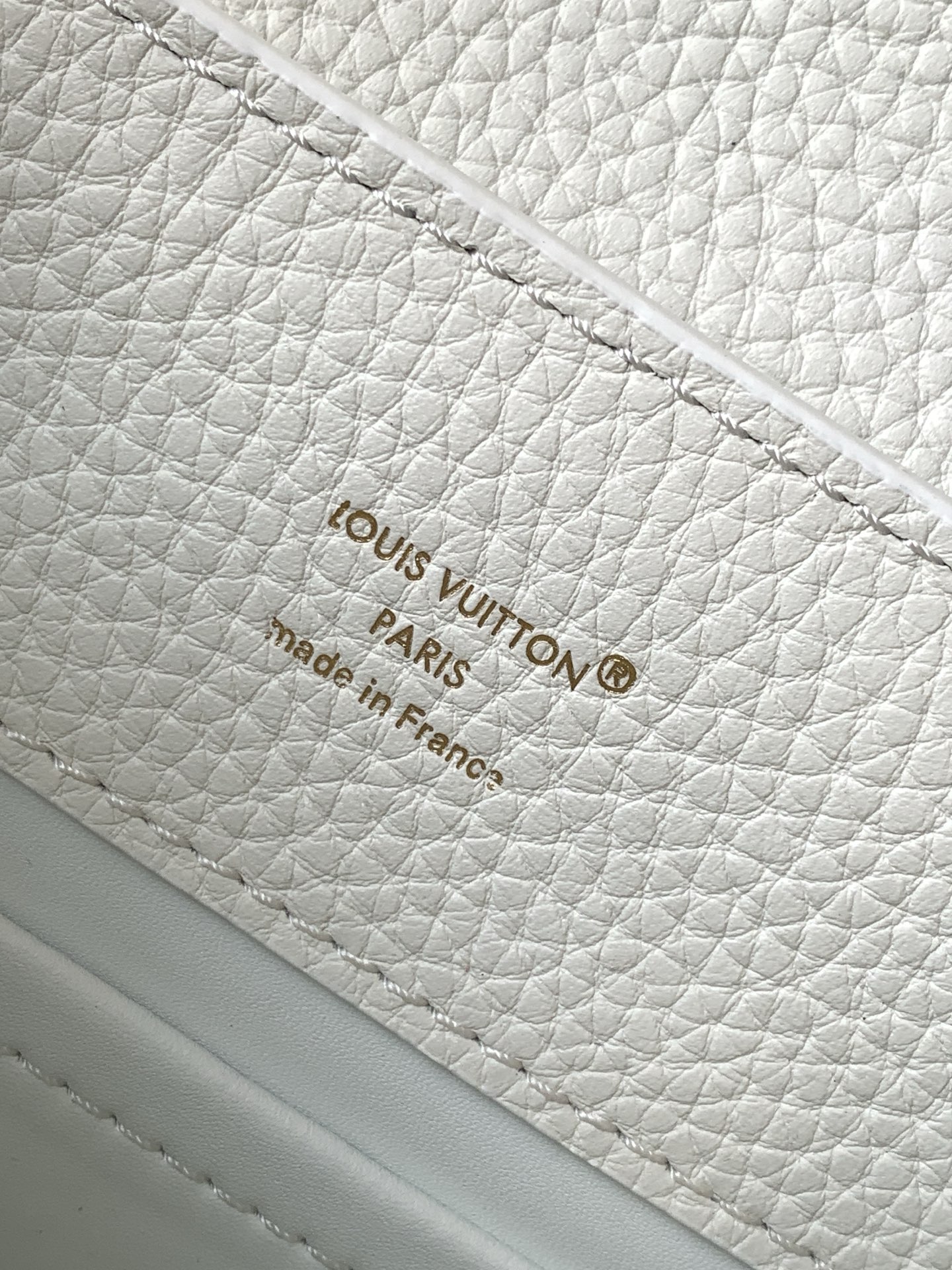 Louis Vuitton Capucines BB Handbag - Image 9