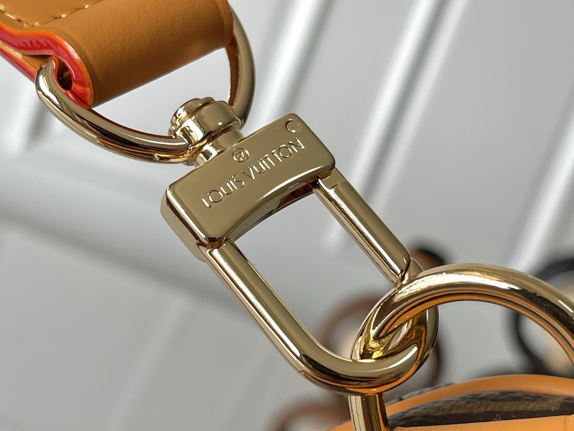Louis Vuitton Keepall Bandoulière 50 Travel Bag - Image 9
