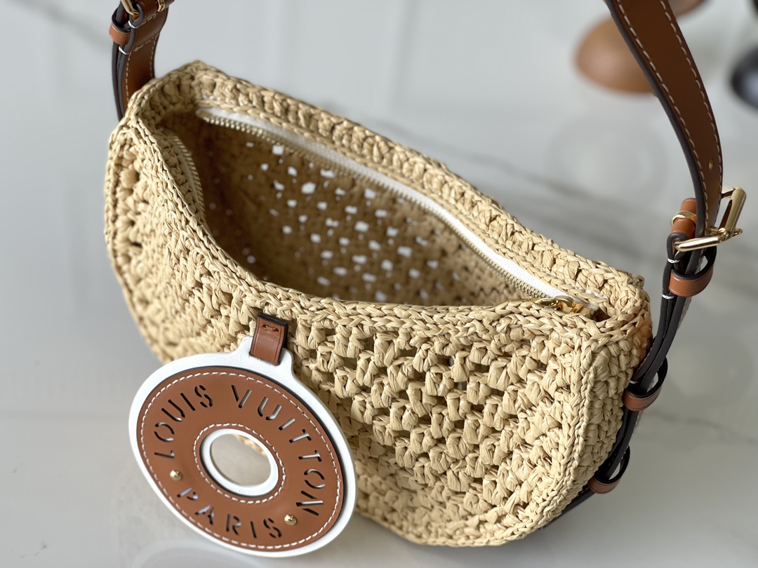 Louis Vuitton Croissant Medium Handbag M24811 - Image 9