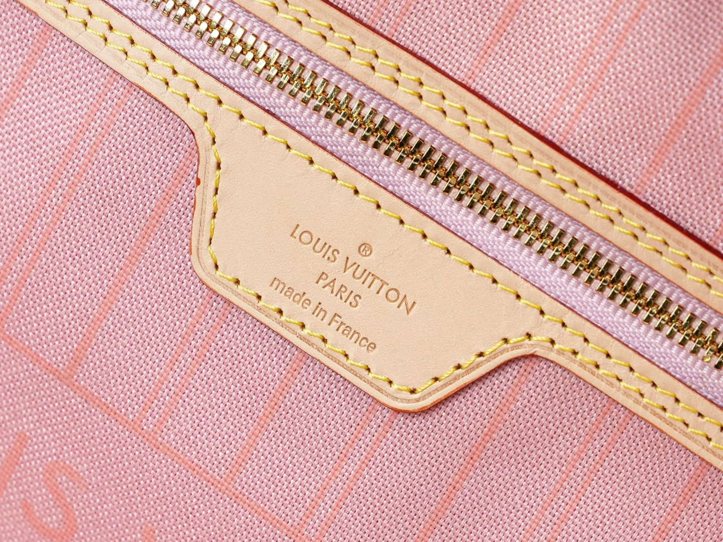 Louis Vuitton Neverfull GM Tote Bag in Damier Azur Canvas - Image 9
