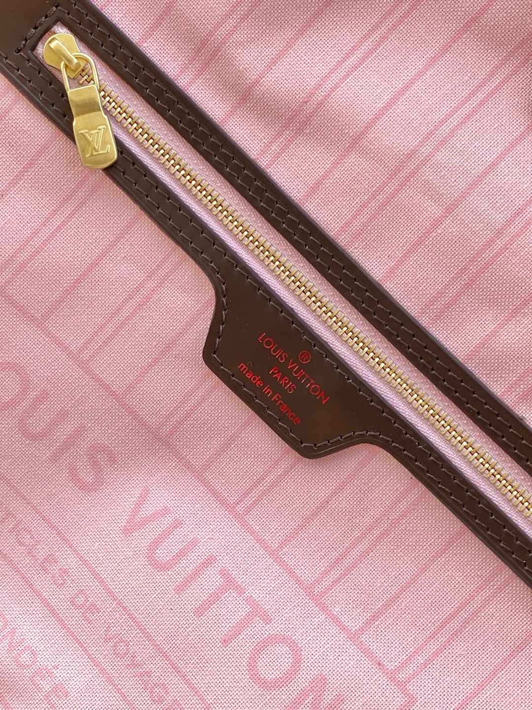 Neverfull MM Monogram Canvas Tote Bag - Image 9