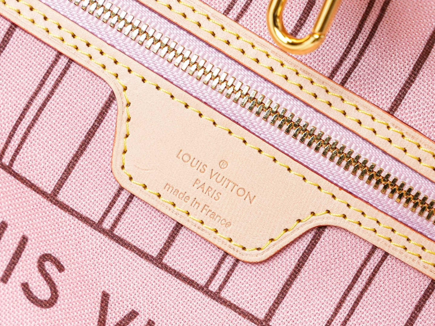 Louis Vuitton Neverfull Small Monogram Tote Bag - Image 9