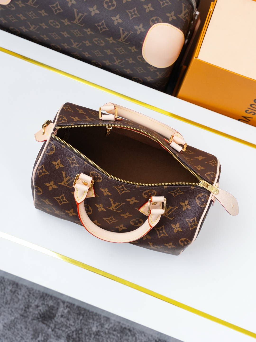 Louis Vuitton Speedy Bandouliere 25 Monogram Handbag - Image 9