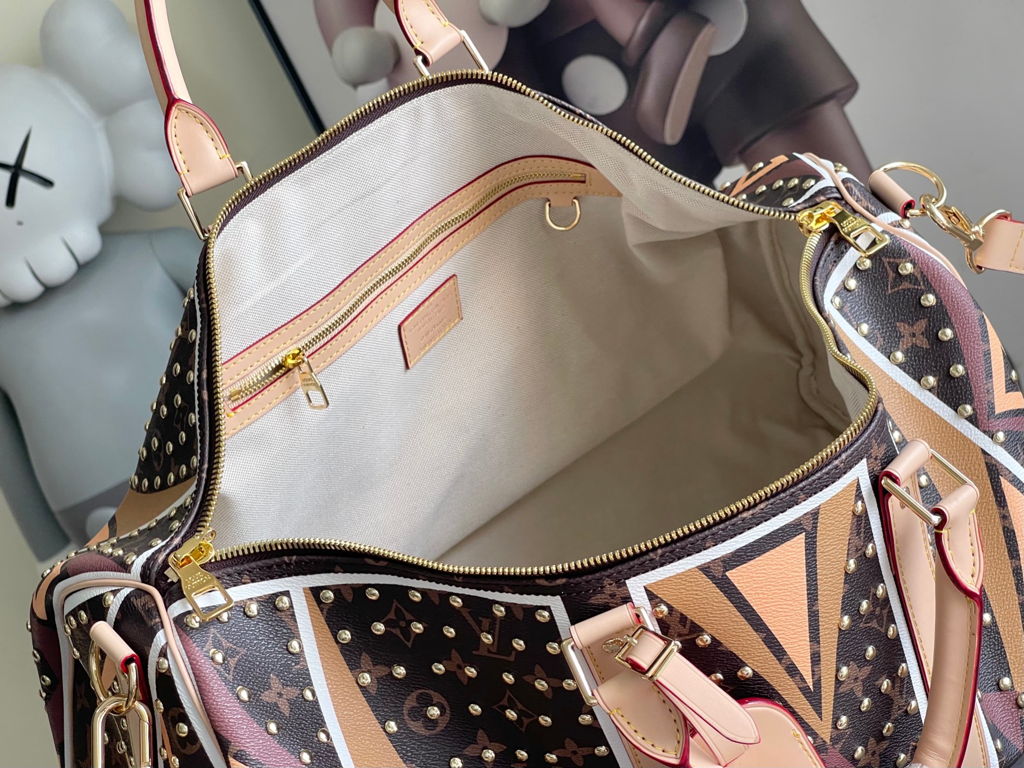 Louis Vuitton Keepall Bandoulière 50 Travel Bag - Image 9
