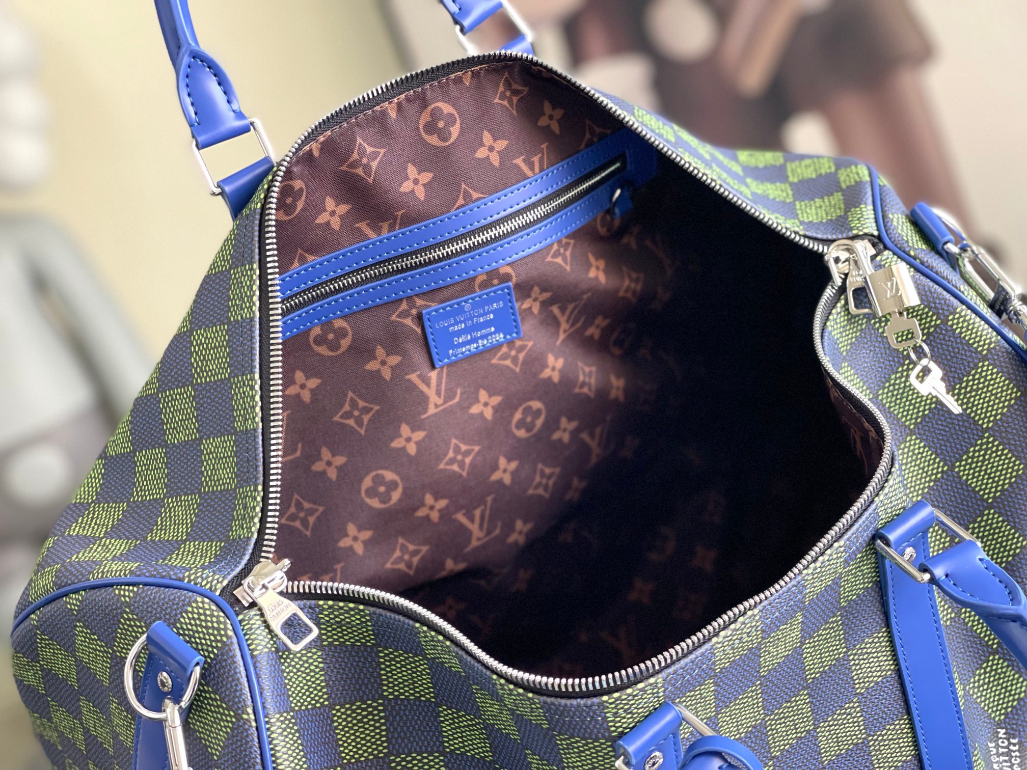 Louis Vuitton Keepall Bandoulière 50 Travel Bag - Image 9