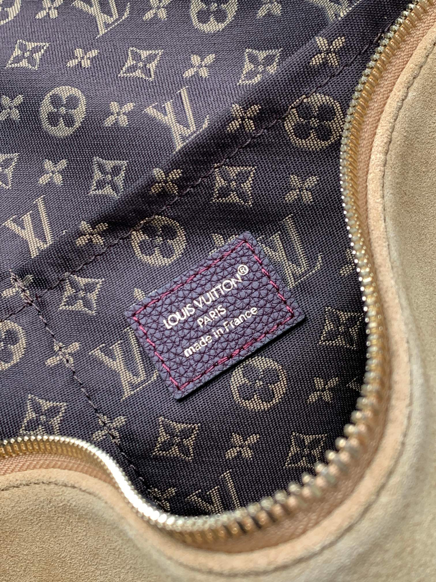 Express Travel Large Travel Bag - Image 9