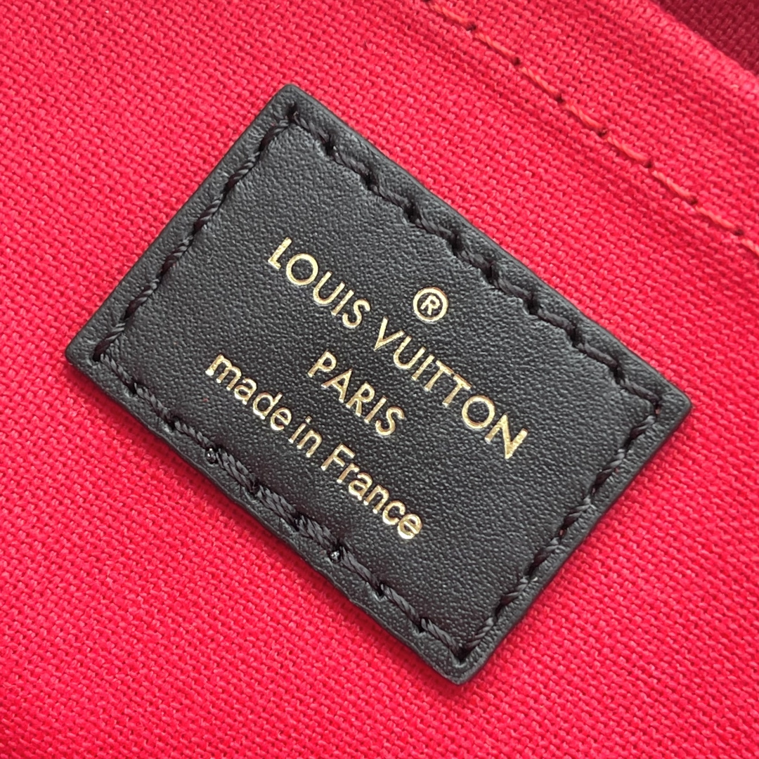 Louis Vuitton OnTheGo East West Tote Bag - Image 9