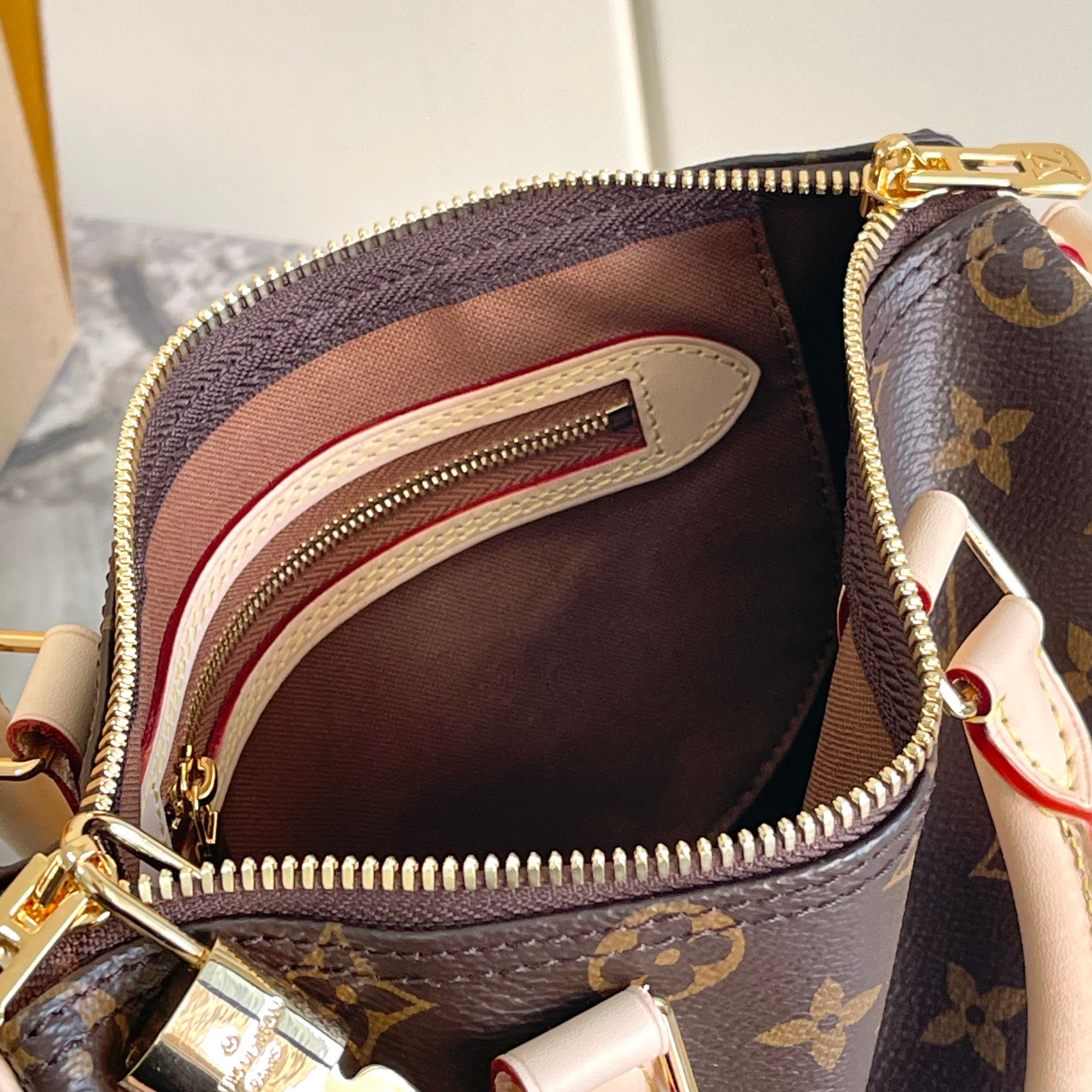 Louis Vuitton Speedy Bandouliere 25 Monogram Handbag - Image 9