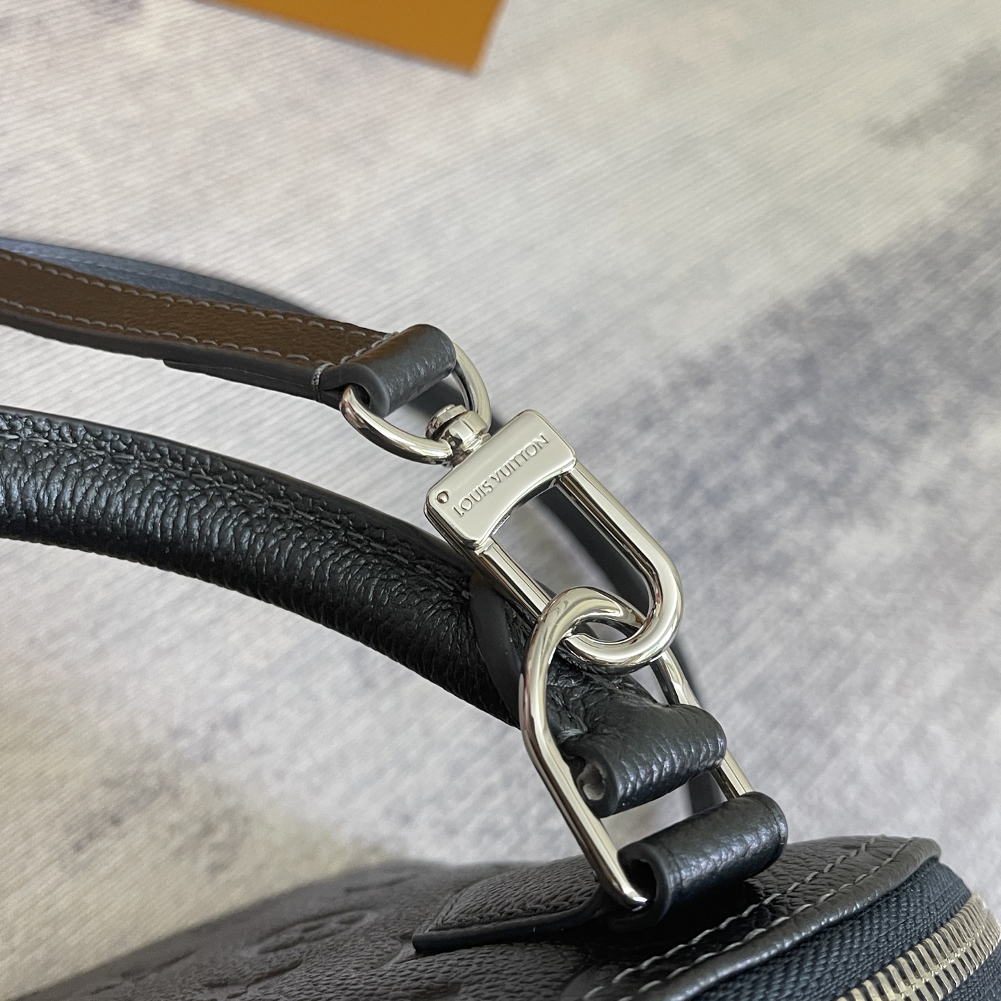 Louis Vuitton Alma BB Embossed Leather Handbag - Glossy Blue - Image 9