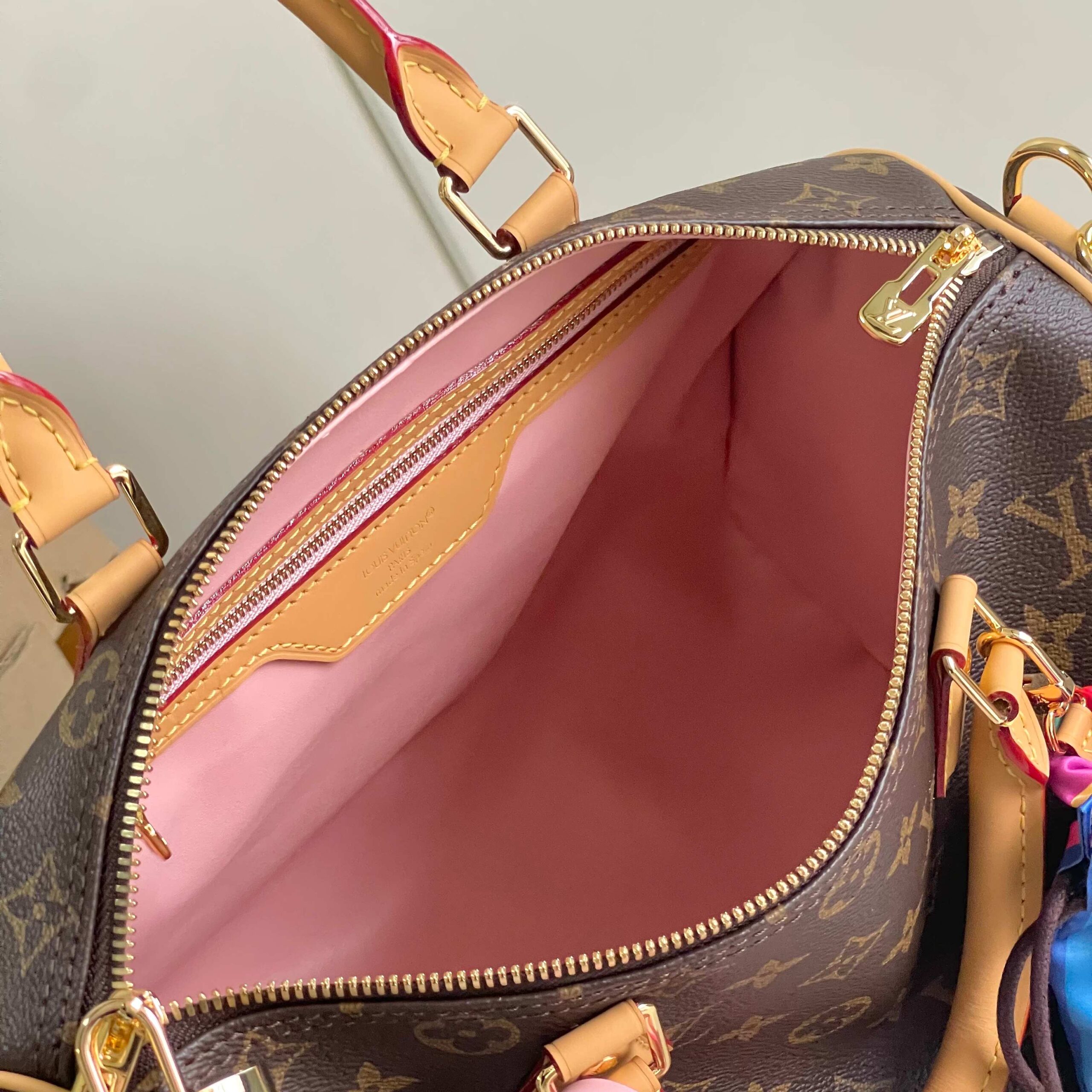 Louis Vuitton Speedy Soft 30 Handbag in Monogram Eclipse Canvas - Image 9