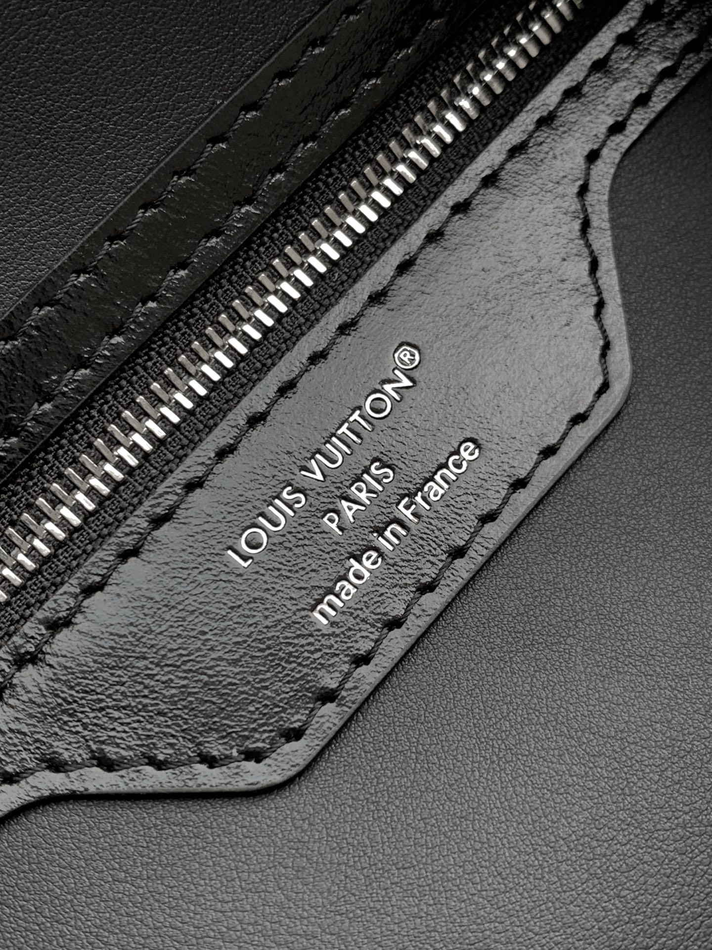 Louis Vuitton Speedy Soft 30 Handbag - Image 9