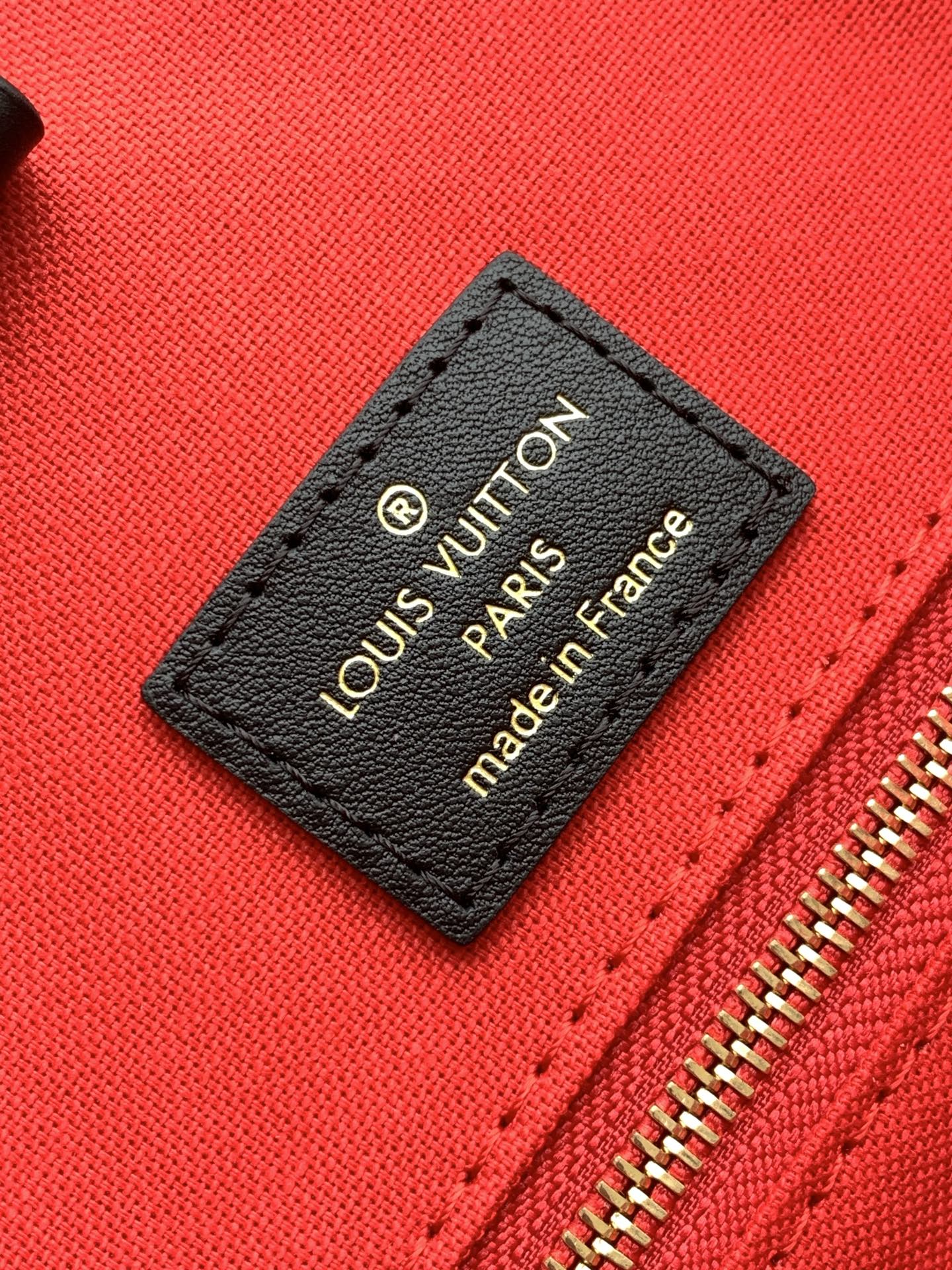Louis Vuitton Onthego Tote Bag M45320 in Monogram Giant Canvas - Image 9