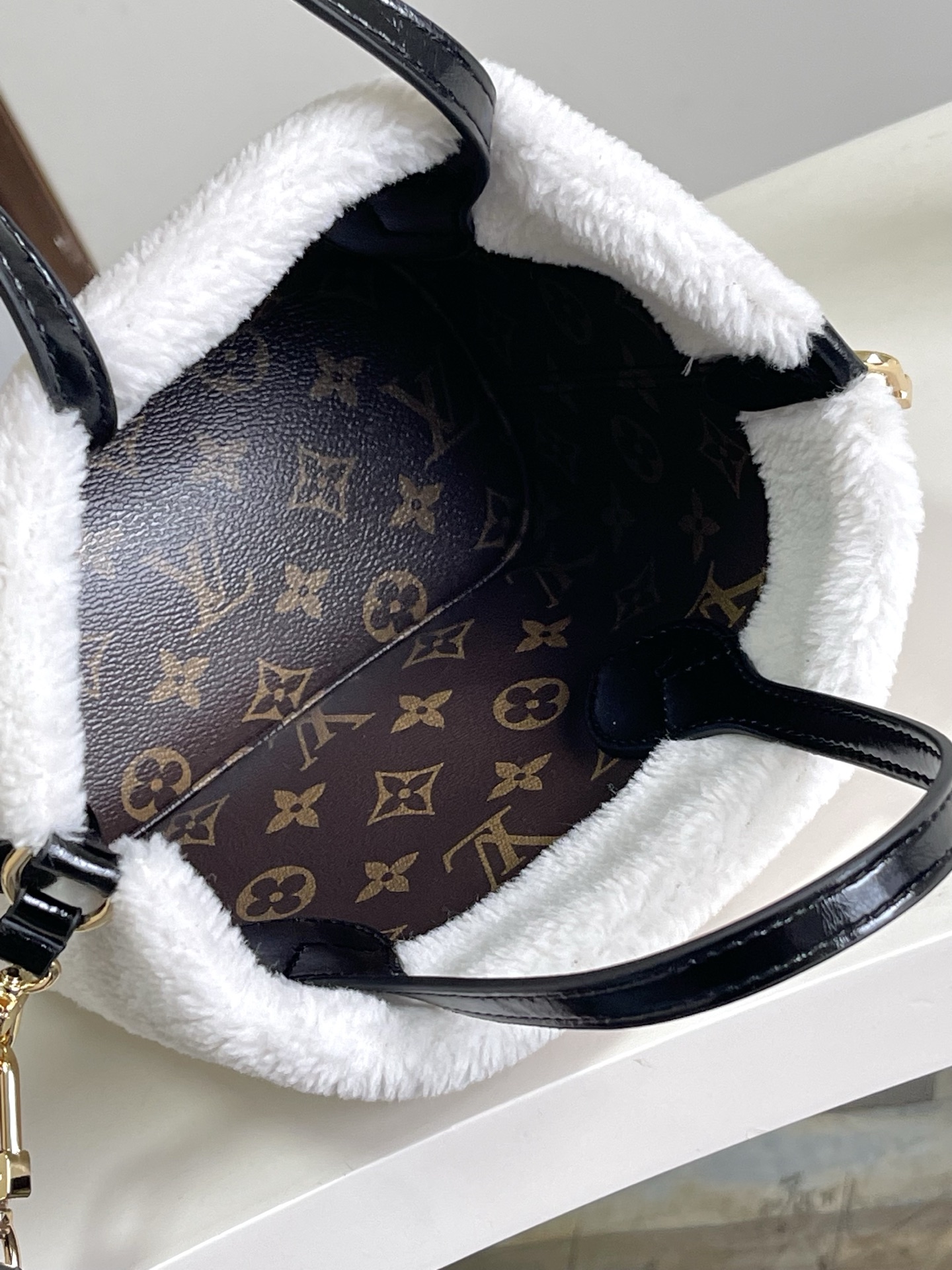 Louis Vuitton Neverfull Bandoulière Inside Out BB Handbag - Image 9