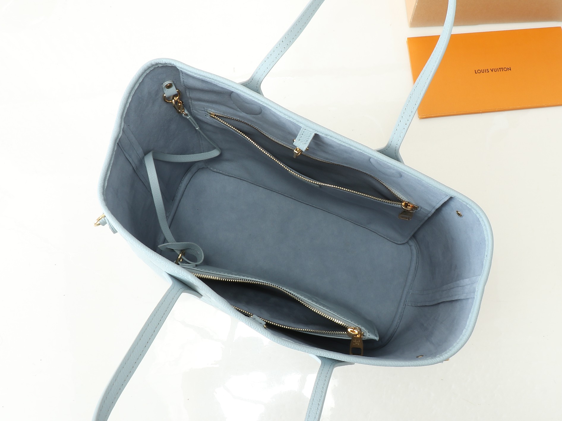 Louis Vuitton Neverfull MM Tote Bag in Monogram Empreinte Leather - Image 9