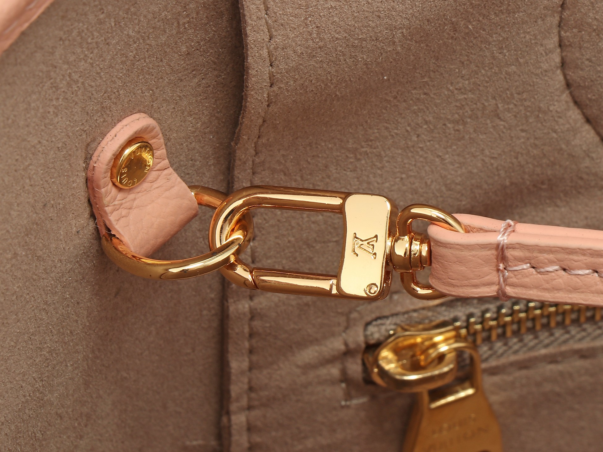 Louis Vuitton Neverfull MM Monogram Empreinte Tote Bag in Pink - Image 9