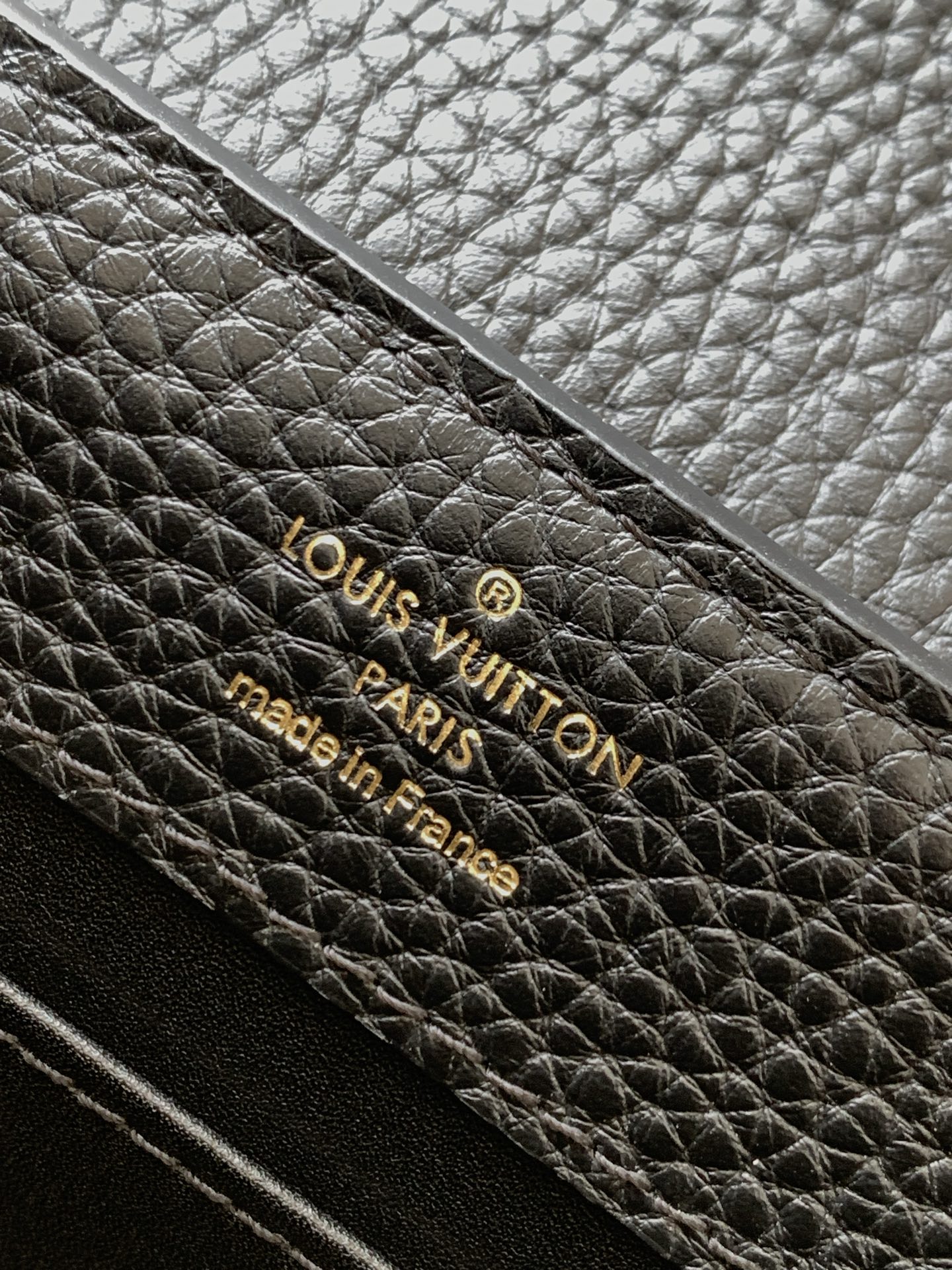 Louis Vuitton Capucines Mini Handbag N85829 - Black with Gold Hardware - Image 9